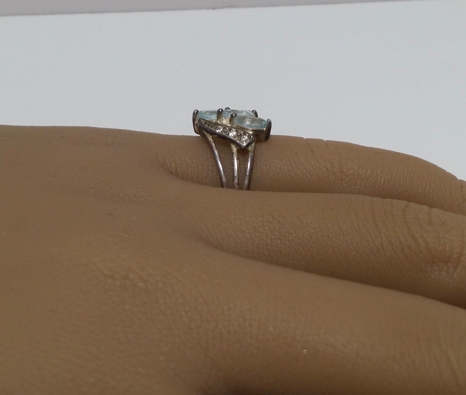 925 NV Sterling Silver Light Blue Topaz & Clear CZ Ring – Size 5