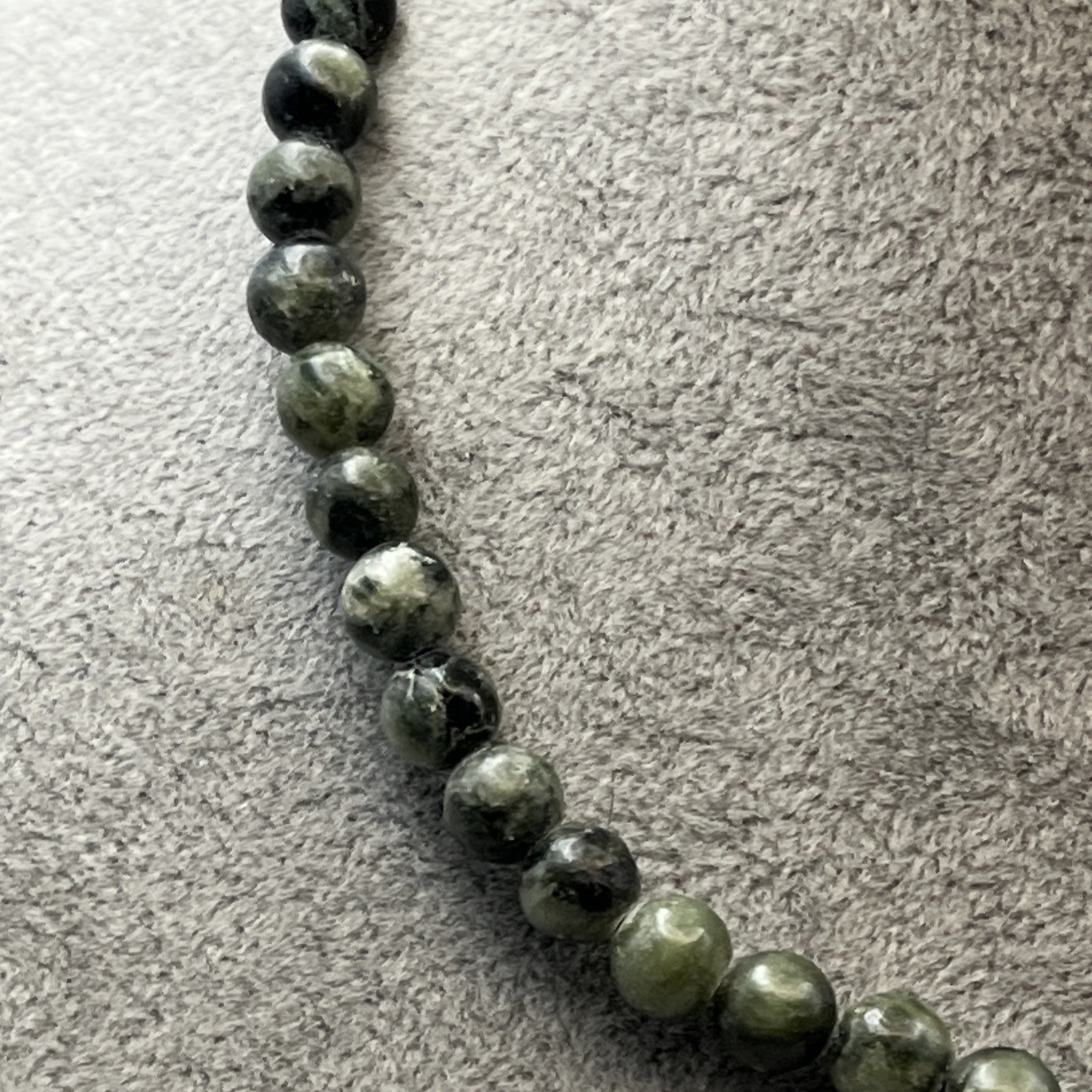Vintage Dark Green Serpentine 6mm Natural Stone Beaded Necklace Barrel Clasp