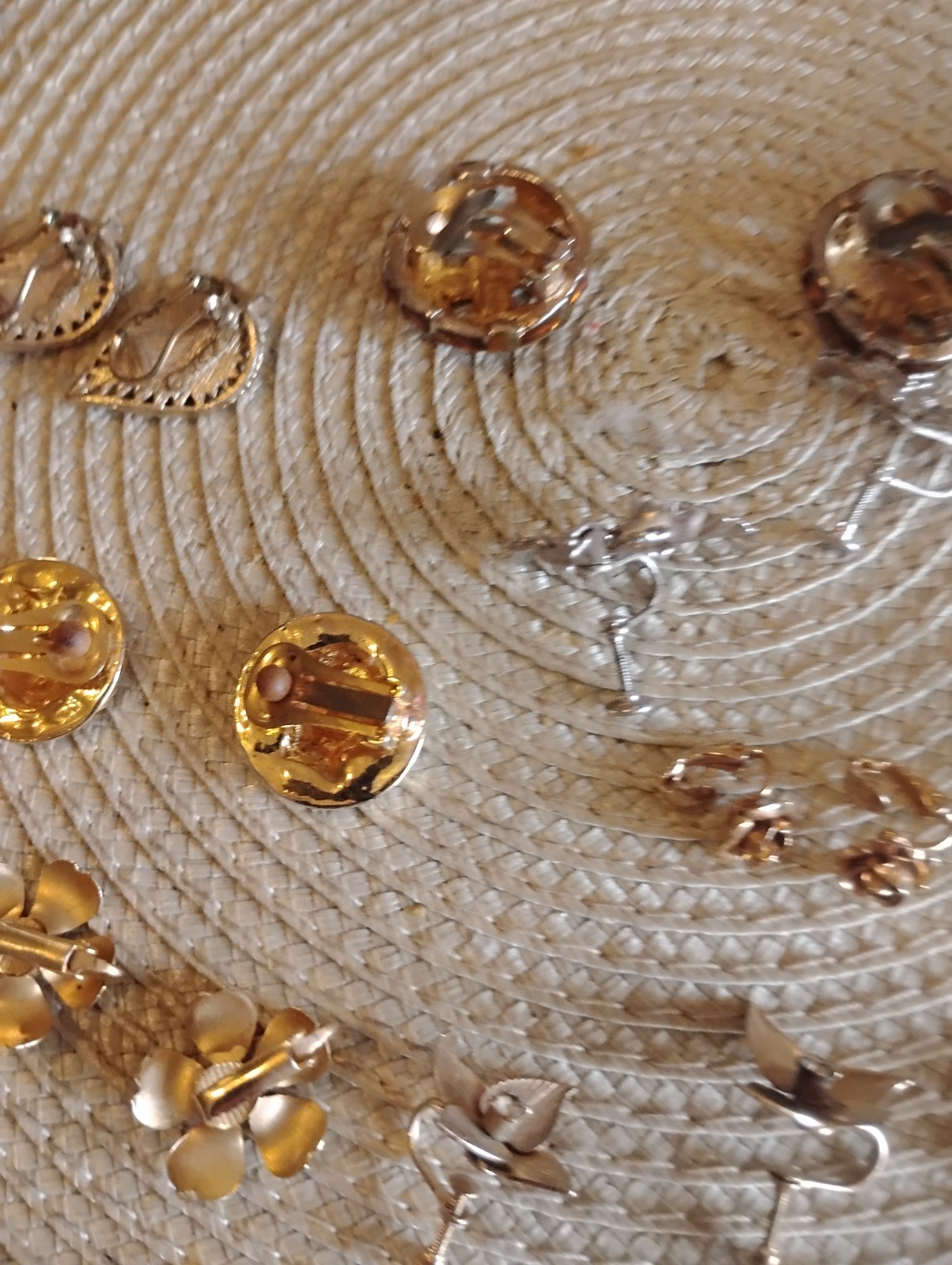 Vintage Lot Of 18 Vintage Pairs Of Clipon Earrings
