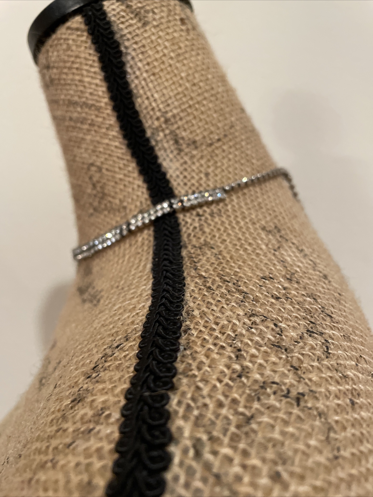 Vintage Women’s Unbranded Adjustable Rhinestone Choker Necklace, 16.5 In., Used