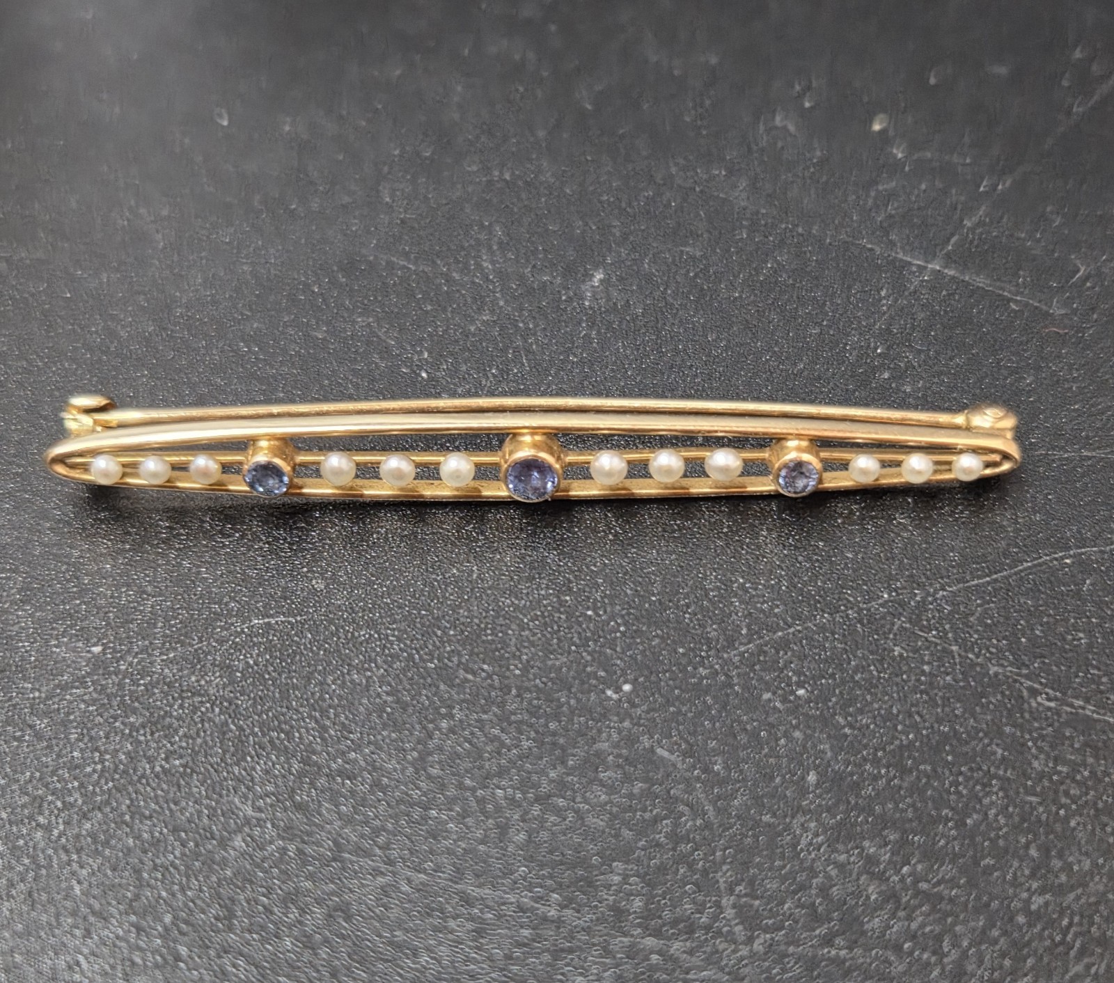 14K Yellow Gold Edwardian Topaz Pearl 2-1/4″ Bar Pin 3.3g Vintage