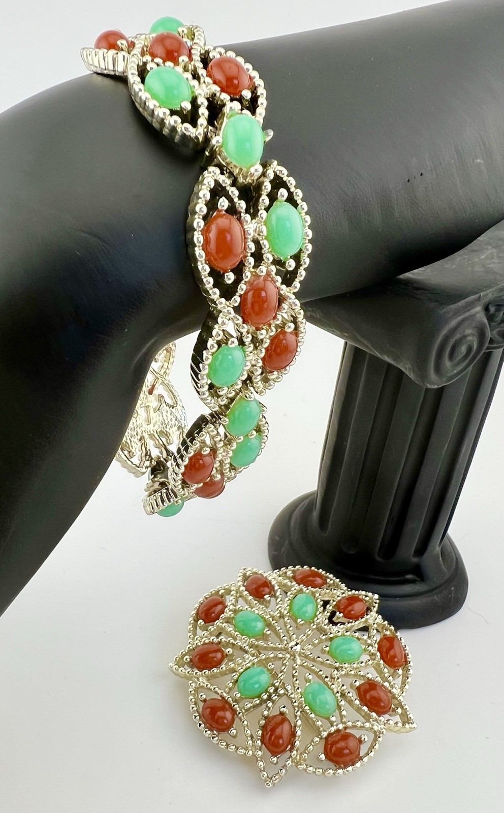 Vintage Sarah Coventry MCM Bracelet Brooch Set Gold Tone Green Red Signed