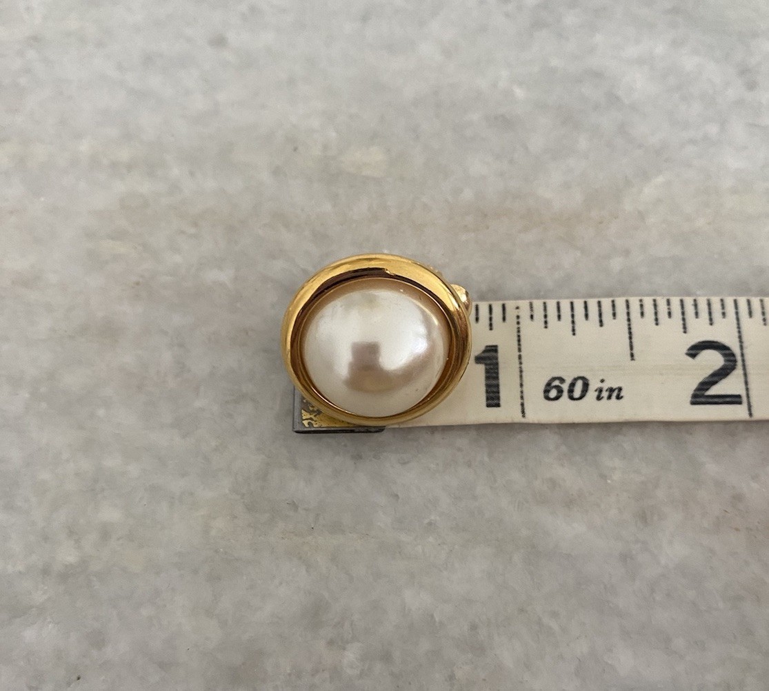 Vintage Napier Adjustable Clip On Faux Pearl Cream And Gold Earrings