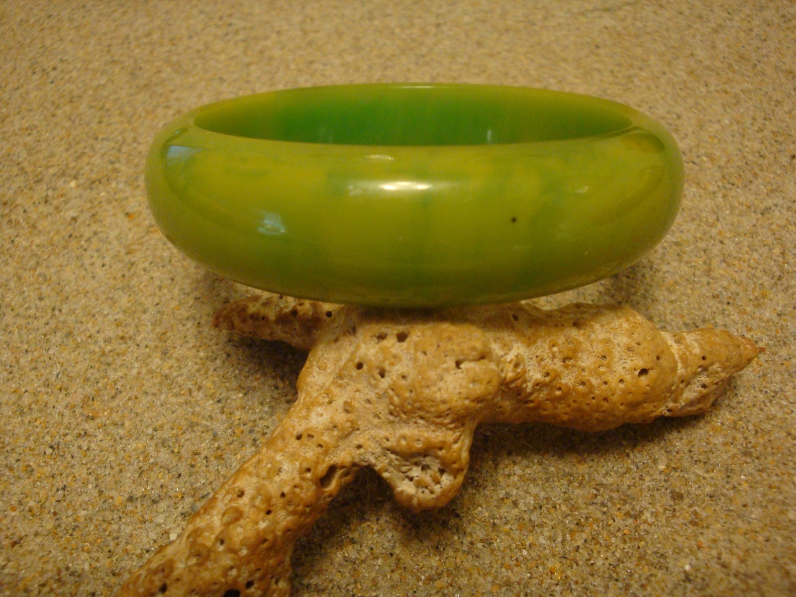 Vintage 3/4″ Bakelite Bracelet! Mottled Lime Green & Yellow Custard Colors!