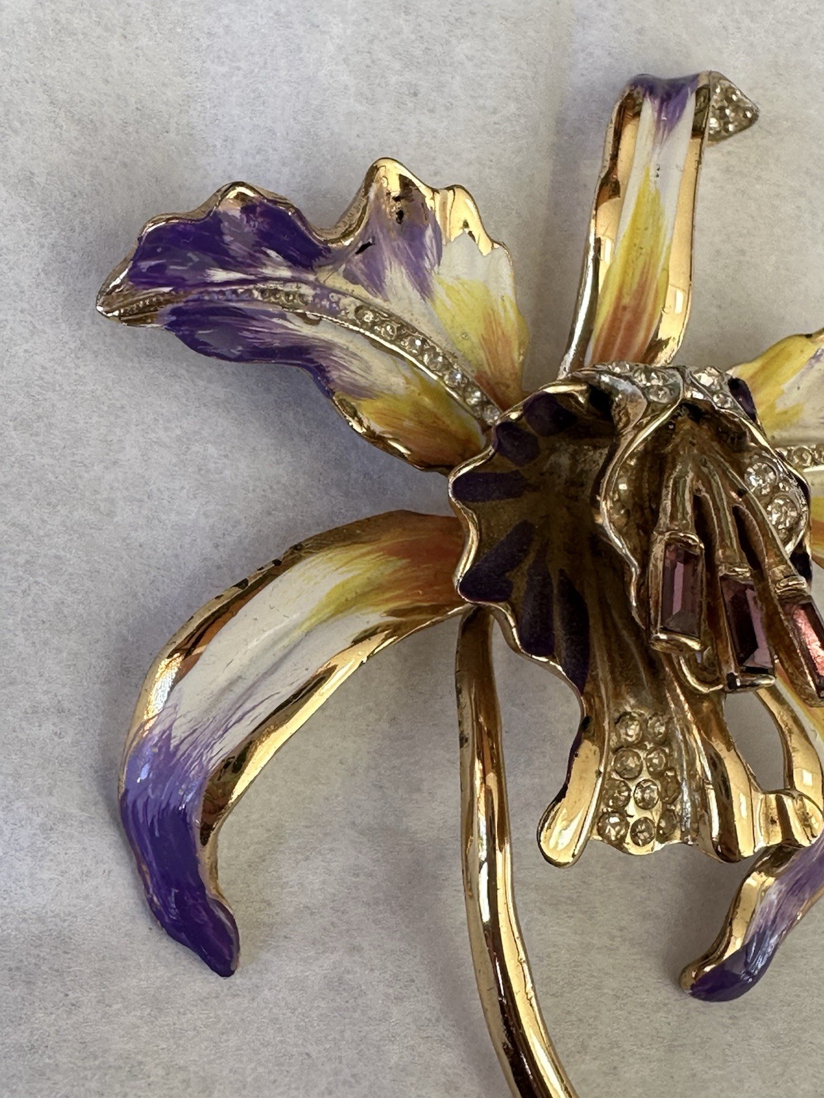 Coro Craft Vintage Pin Orchid Purple & Yellow Enamel Leaves Rhinestone Sterling