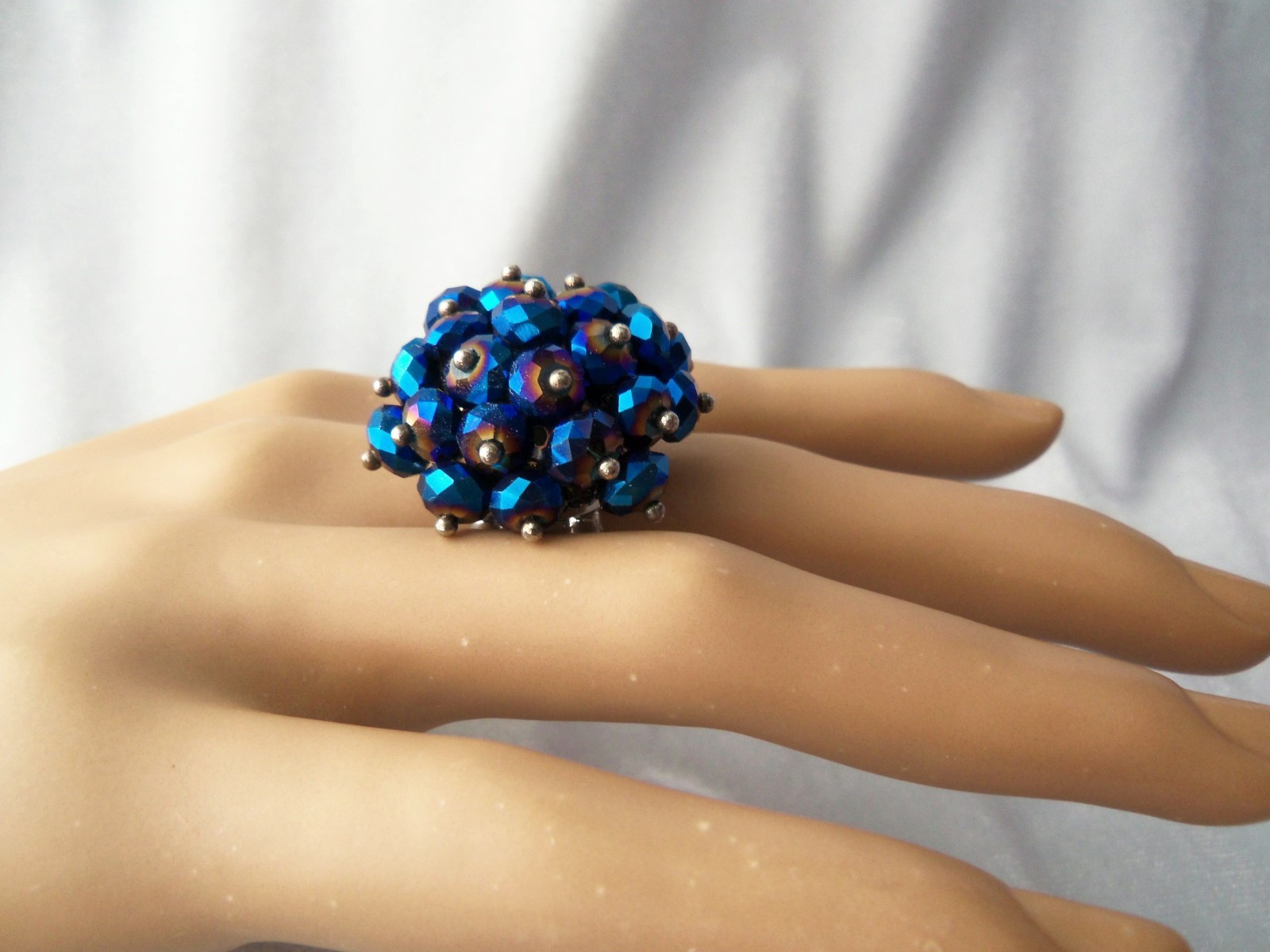 Iridescent Blue Crystal Bead Cluster Silvertone Stretch Band Ring