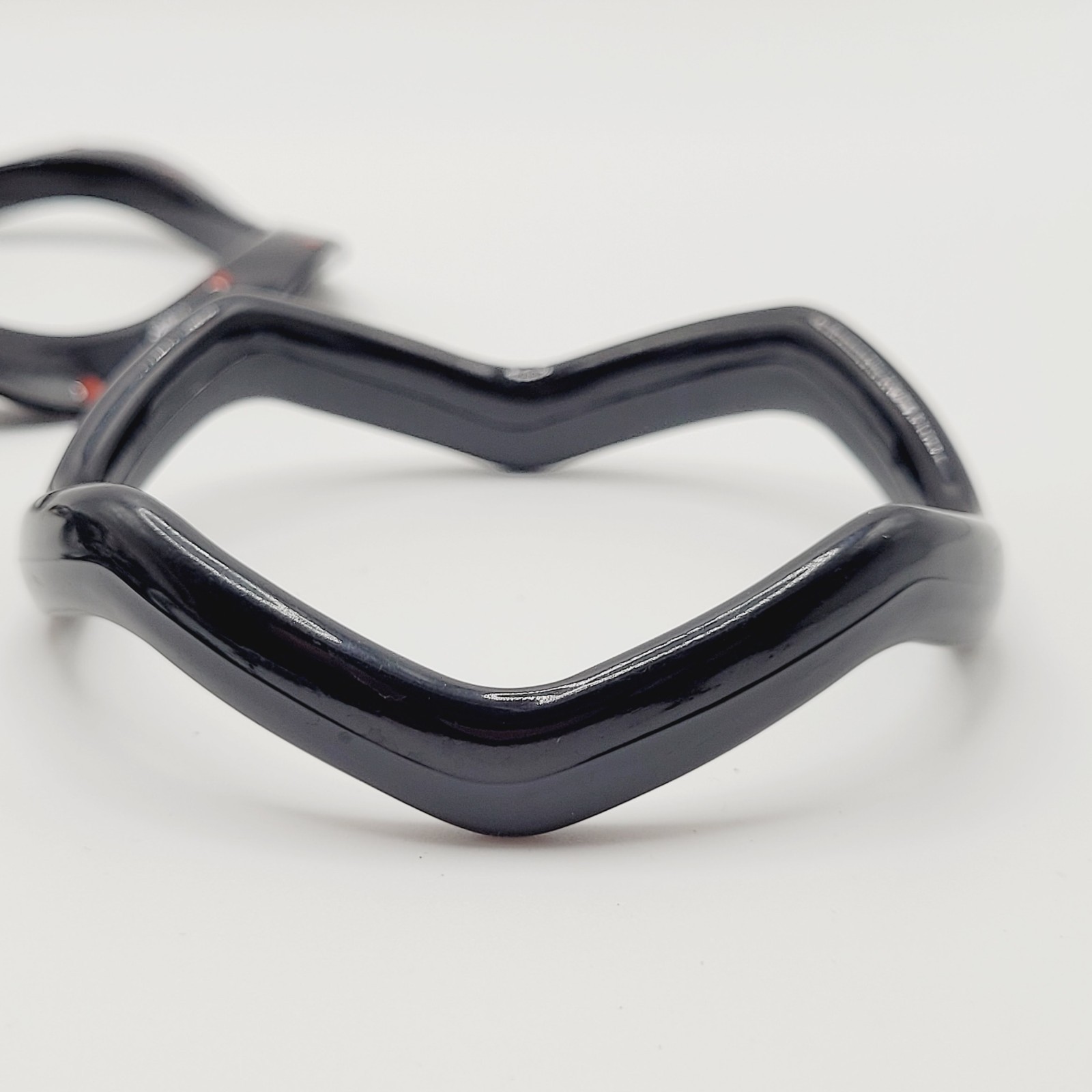 5 Black Color Different Shape Size Bangle Bracelet Retro Style Vintage 1980s
