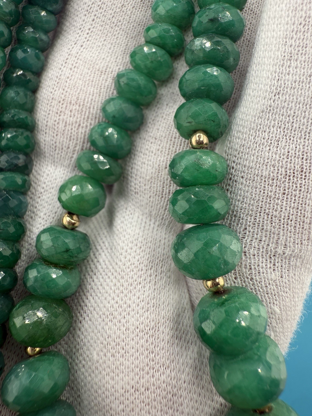 Wonderful Antique / Vintage Art Deco Faceted Beaded Emerald Color Beryl Necklace
