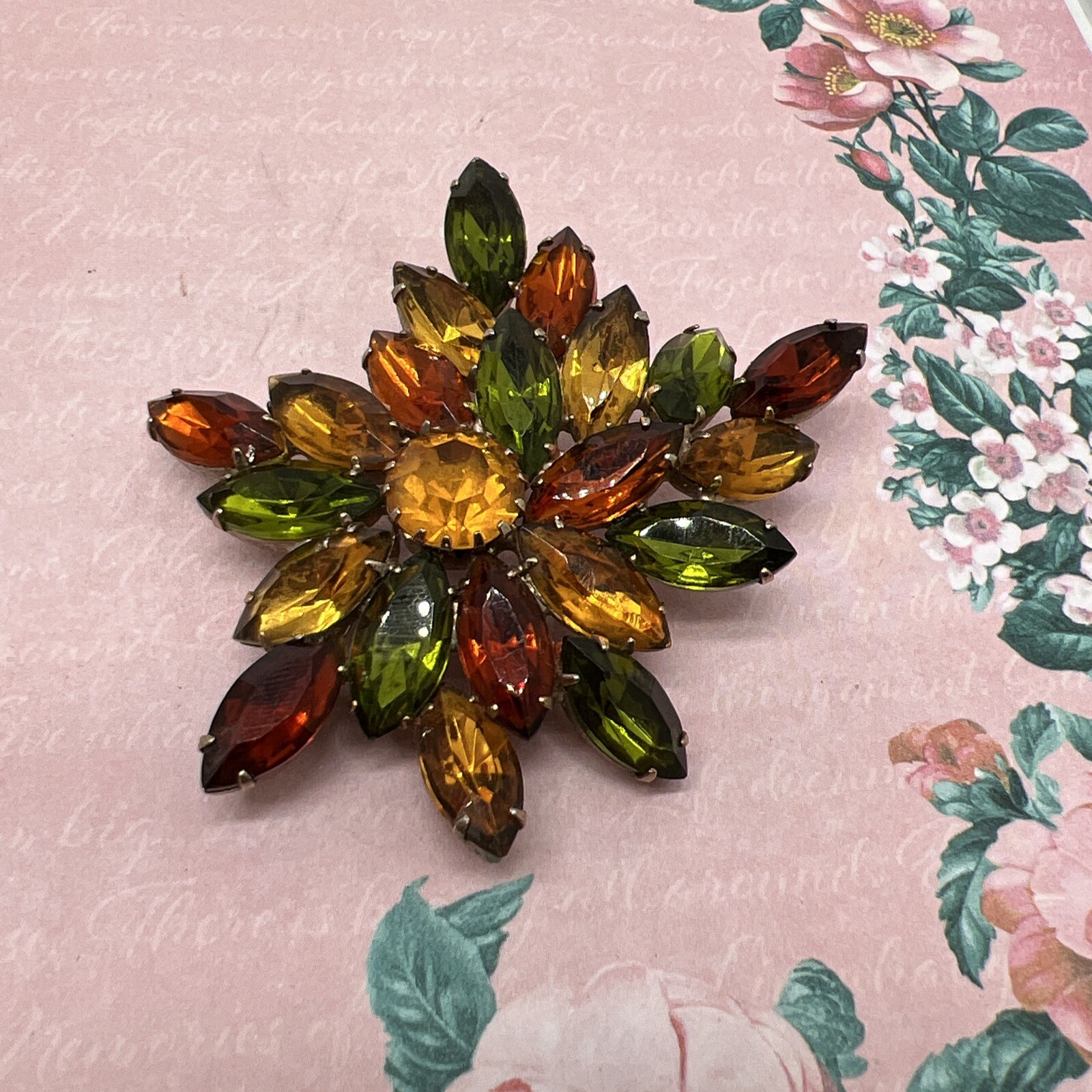 Vintage Beautiful fall colors brown orange yellow green Rhinestone brooch pin