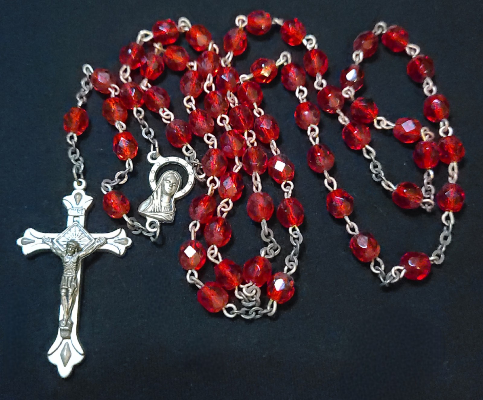 VINTAGE STUNNING RED FACETED GLASS SIGNED ITALY CATHOLIC ROSARY