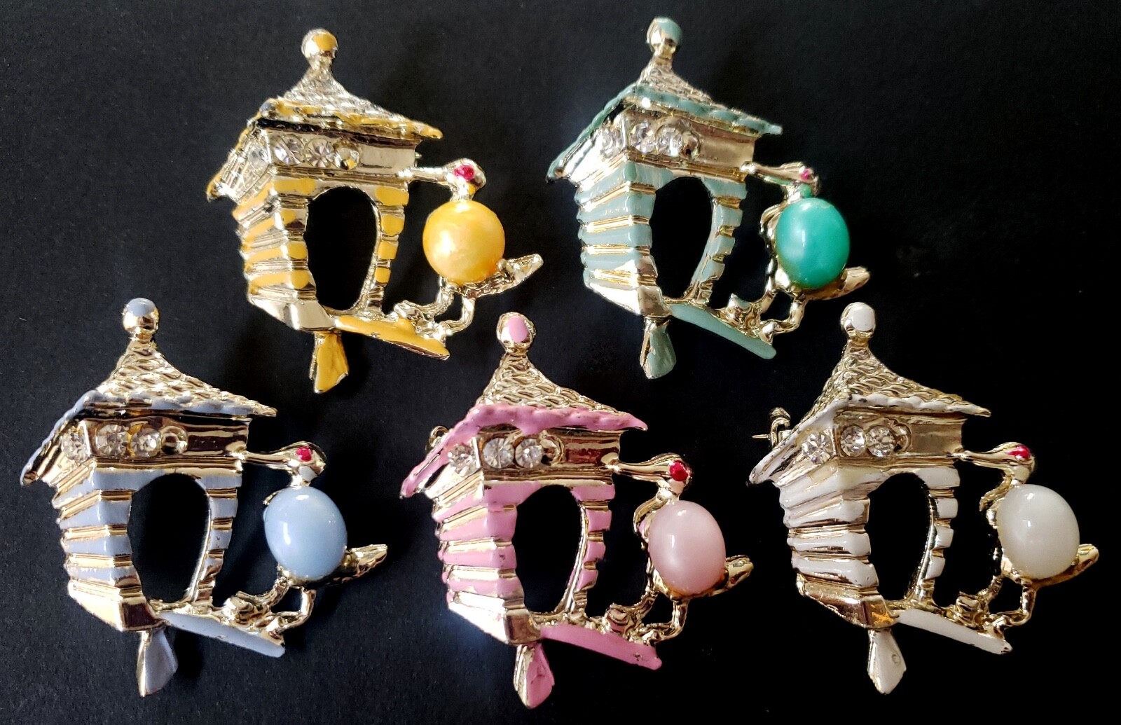 5 Jelly Belly Bird Birdhouse Brooches Pins Vintage Old Stock Different Colors