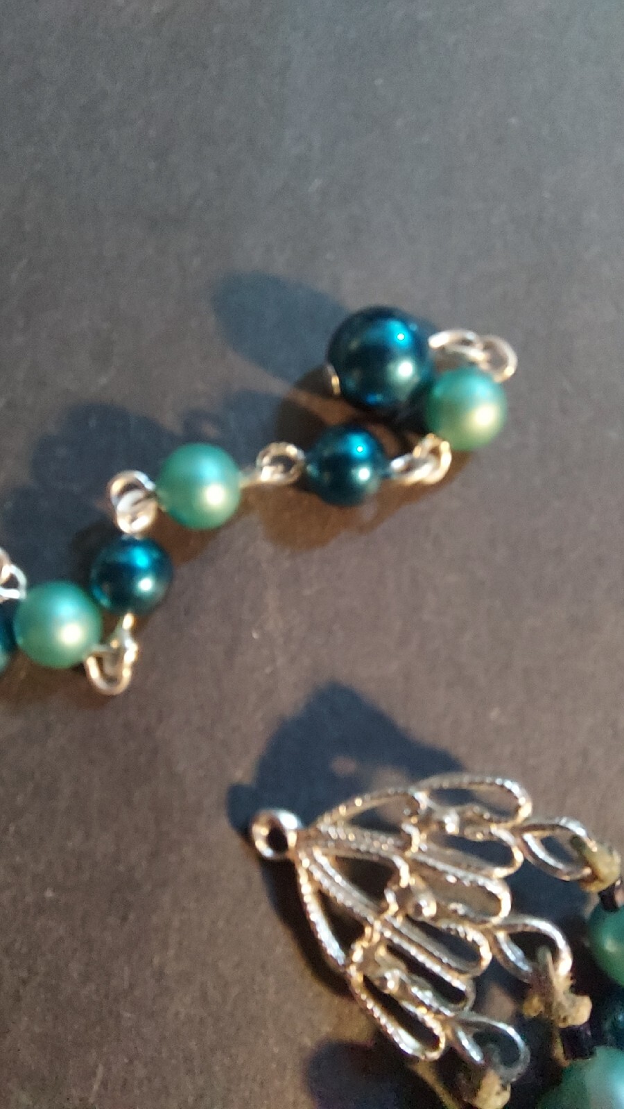 BEAUTIFUL SET VTG JAPAN BLUE/AQUA BEADED NECKLACE & CLIP EARRINGS 1952-?