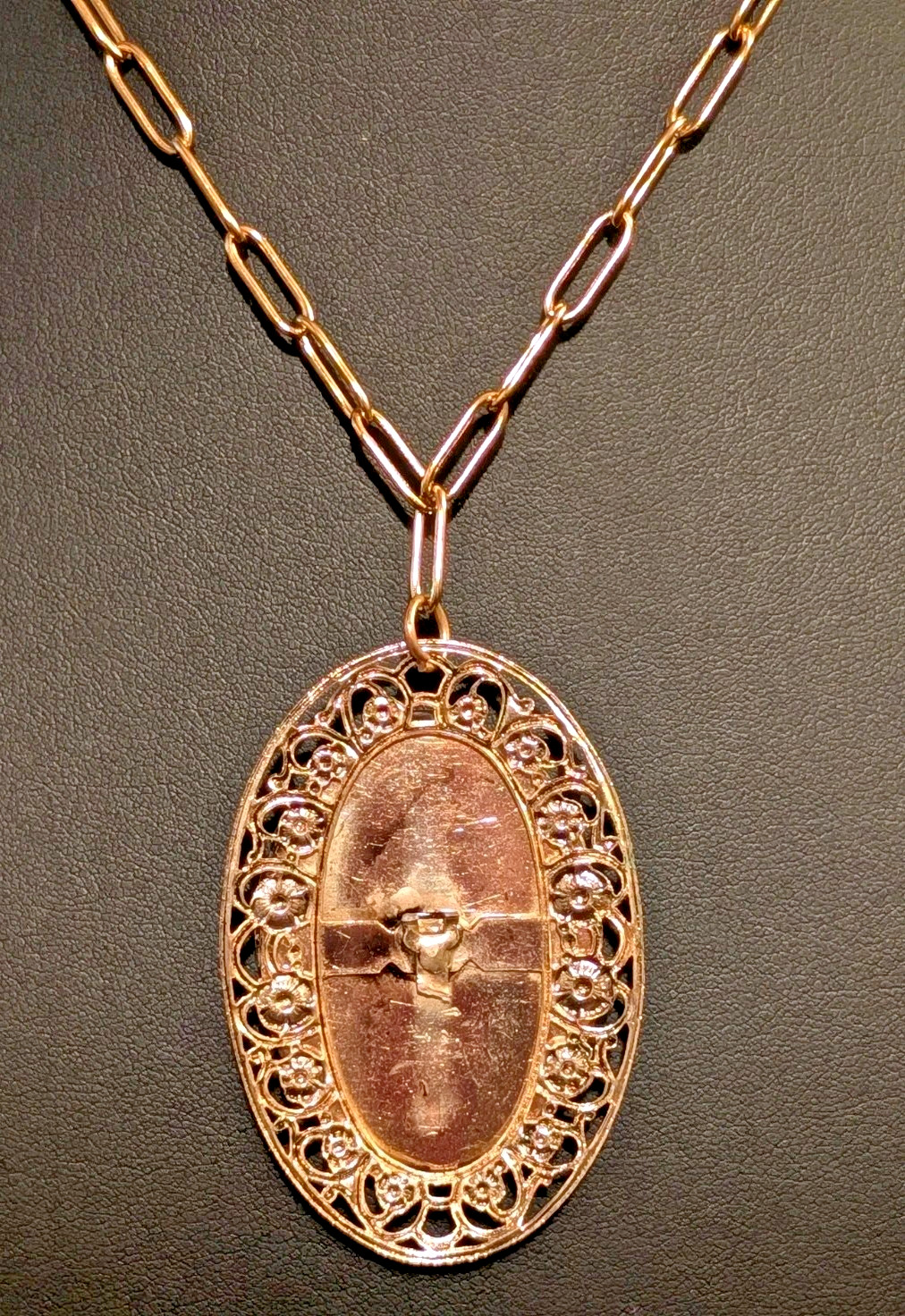 Vintage Gold Tone Cameo Pendant Orange Cream Resin Lady Profile Filigree