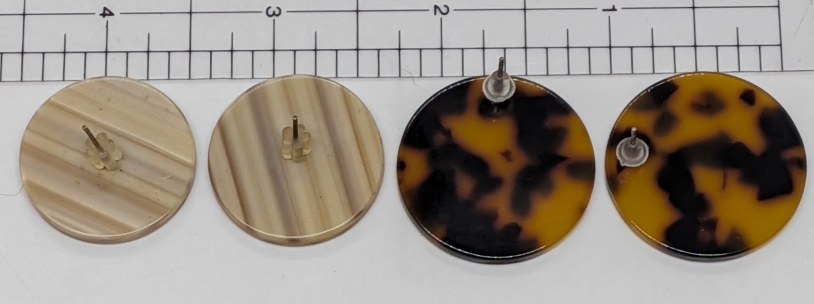 2 PR Vintage Button Pierced Post Earrings Faux Tortoise Brown Tan Earthtones VTG