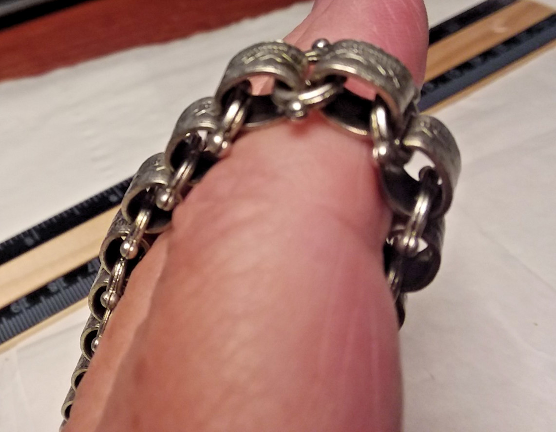 7.5″ Silver Tone Victorian Revival Bookchain Bracelet 03-01-2026