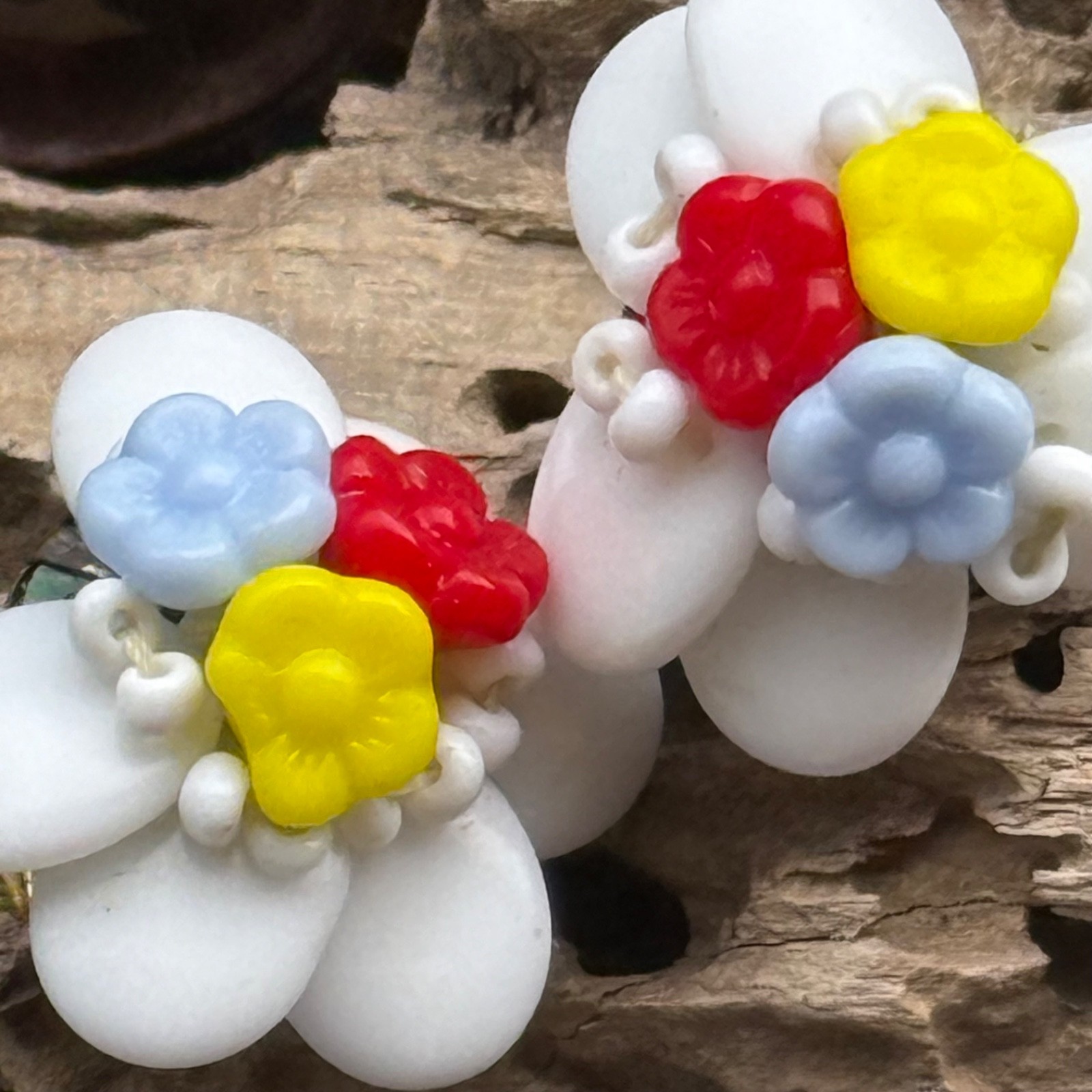 Vintage West Germany White Lucite Flower Screwback Earrings 1950s Floral