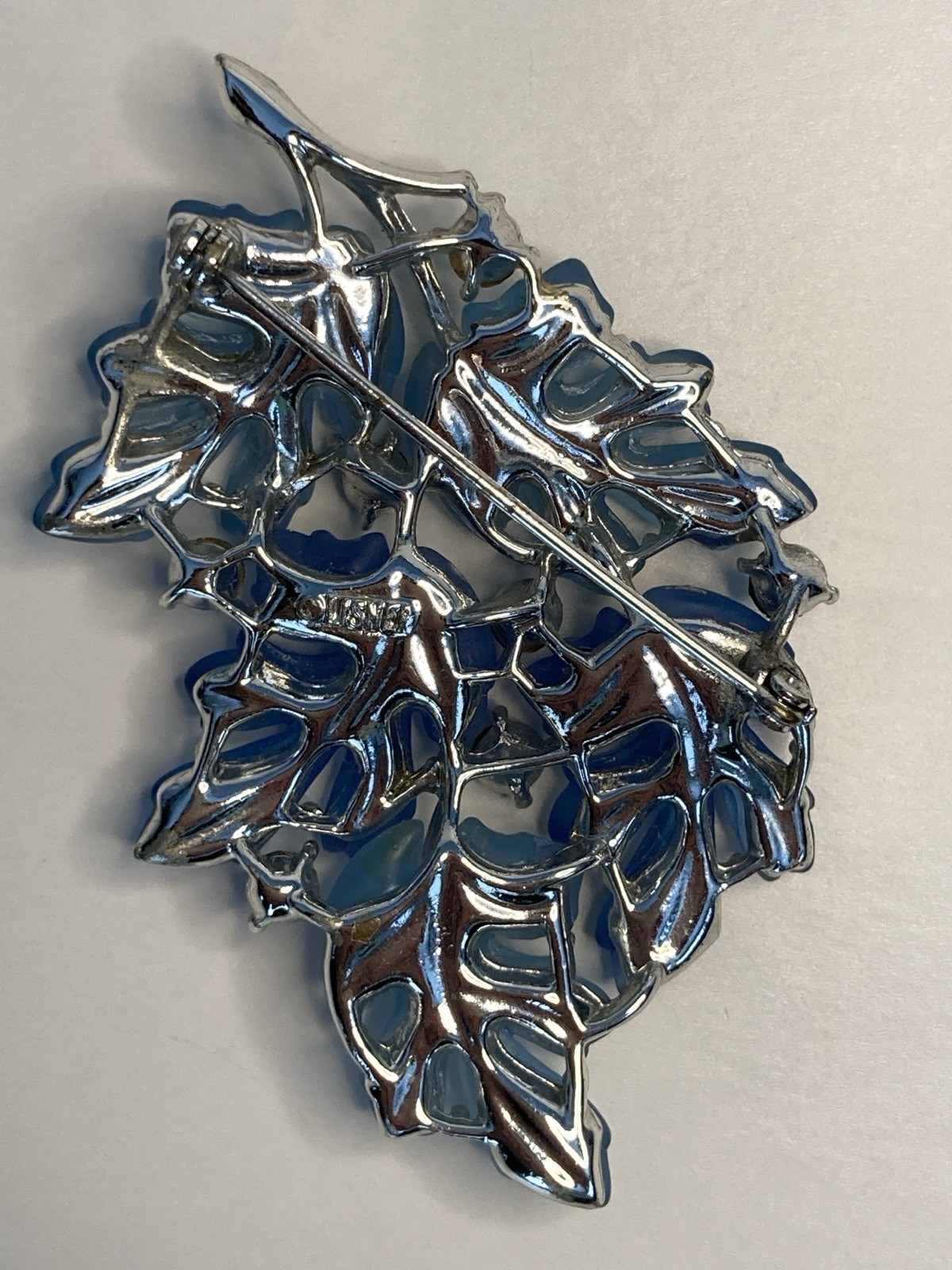 Vintage LISNER Blue Molded Jelly Lucite Leaves Brooch