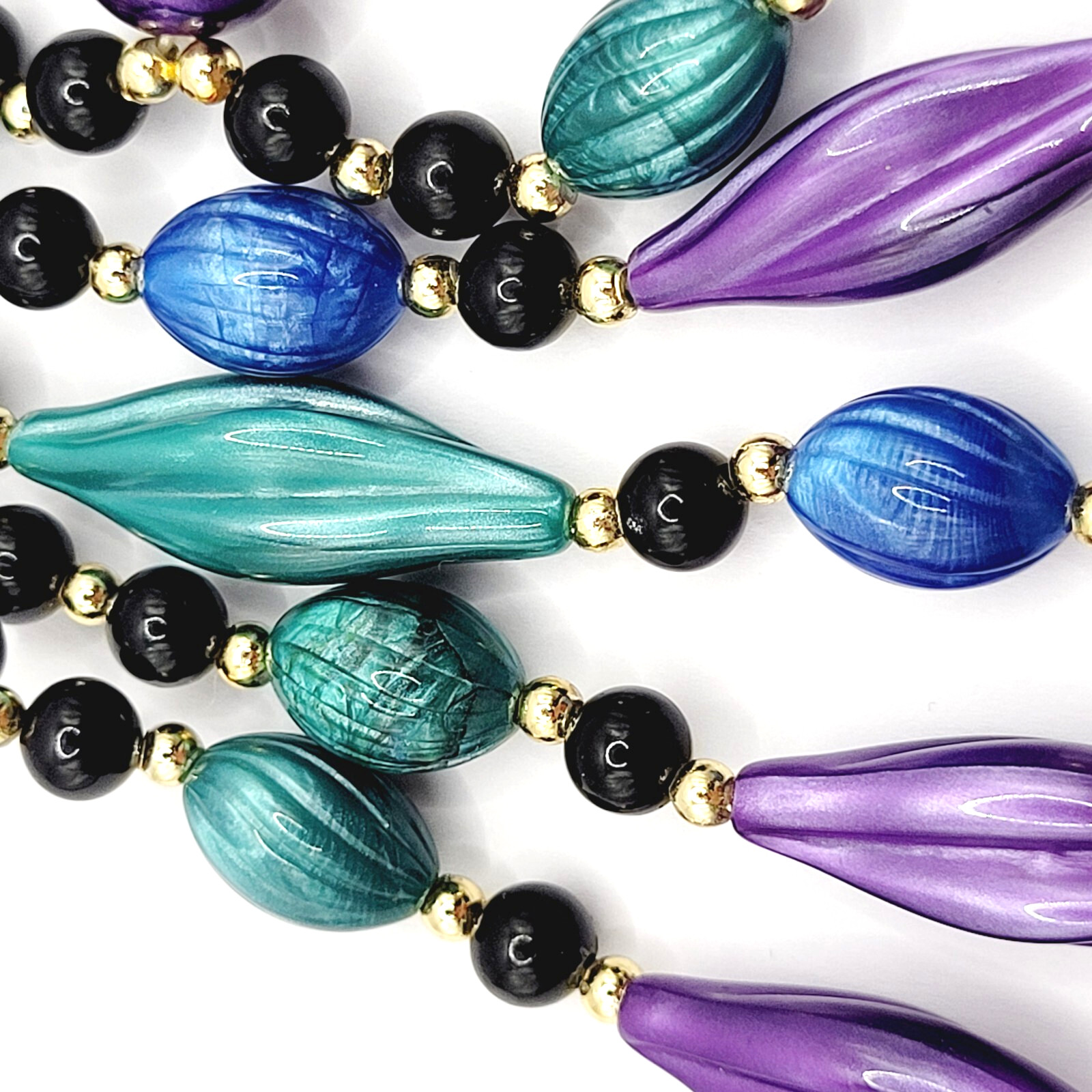 Peacock Colors Purple & Blues Gold Tone Acrylic Lucite Beaded Vintage Necklace