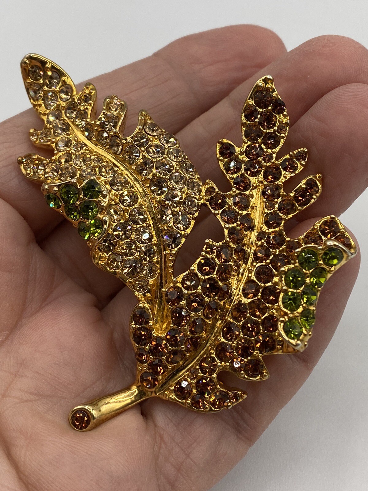 Brooch Kenneth J Lane KJL Signed Leaf Leaves Rhinestones Gold Tone With Box NICE