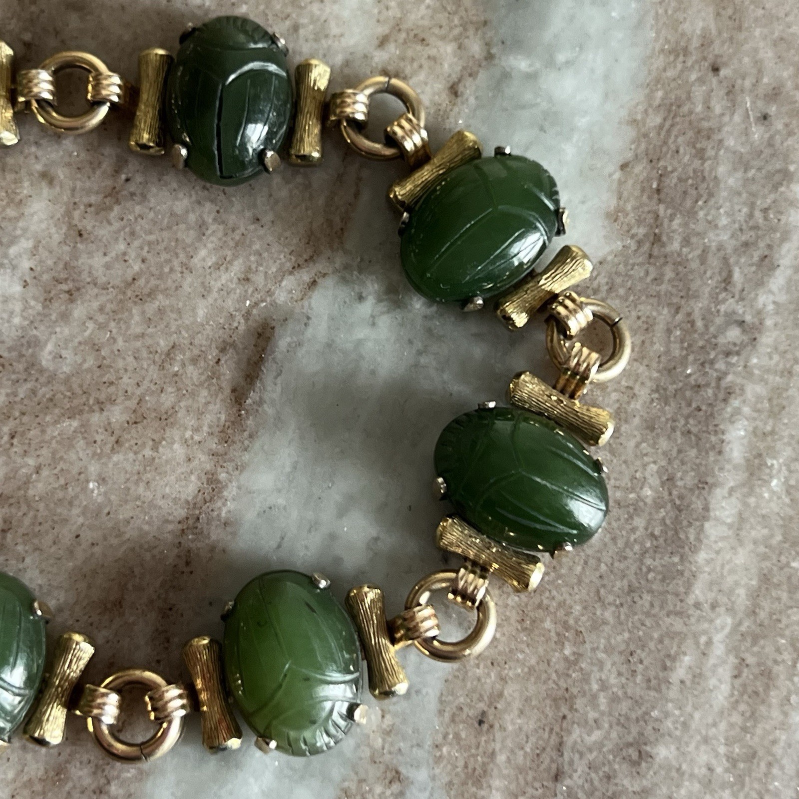 Vintage Rare Kremetz Jade Agate Scarab Gold Tone Bracelet