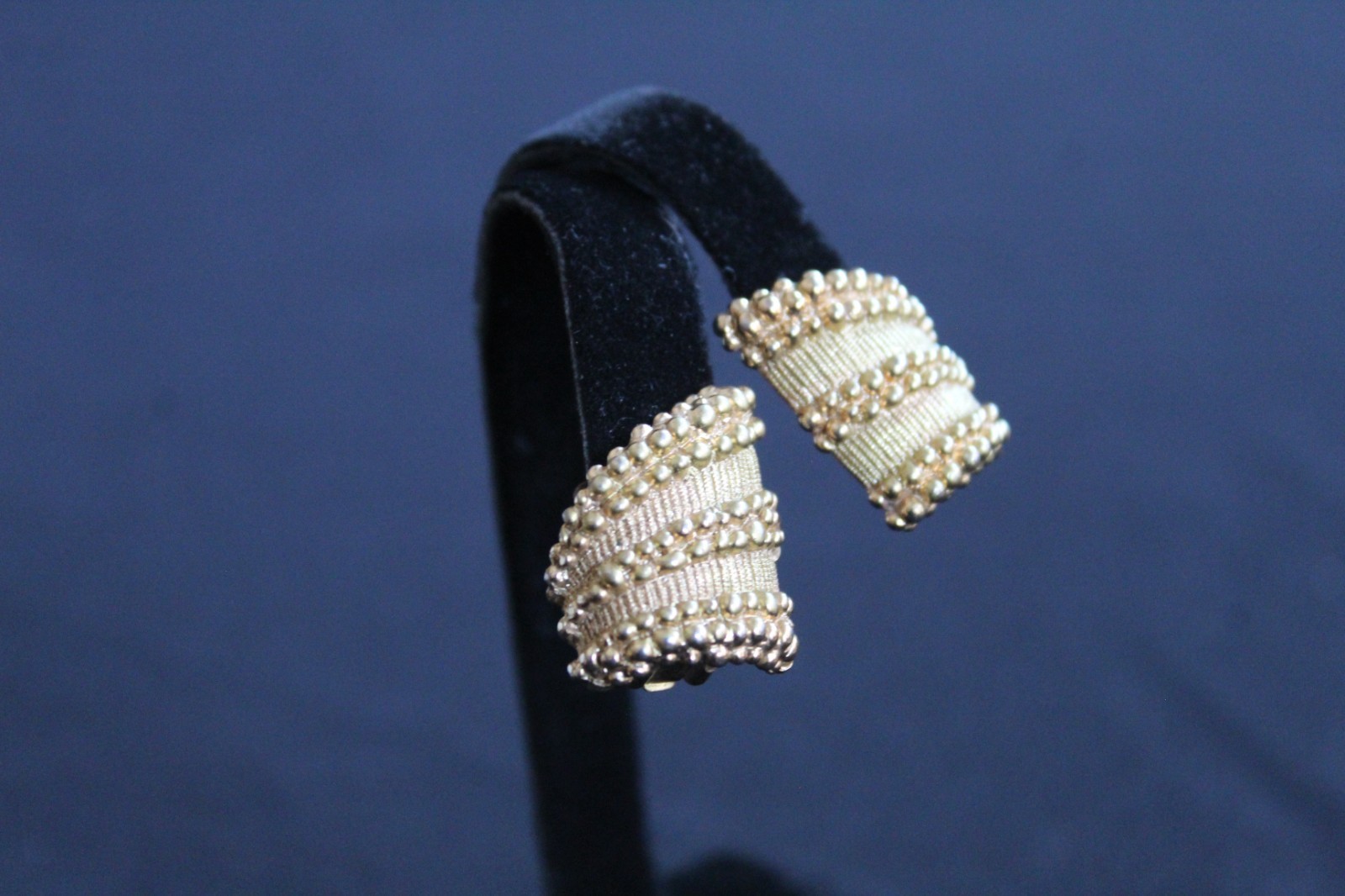 Vintage Orena Paris Gold Tone Earrings – Clip