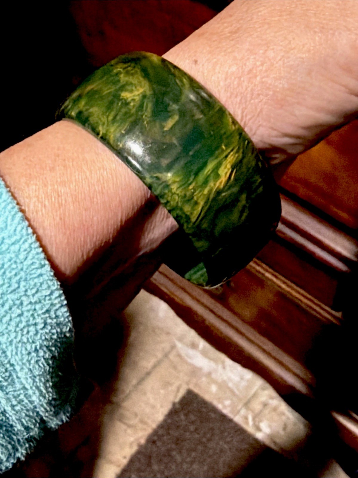 Vintage Blue Moon Wide 44g Bakelite Bangle Blue Green Marbled Bracelet Tested