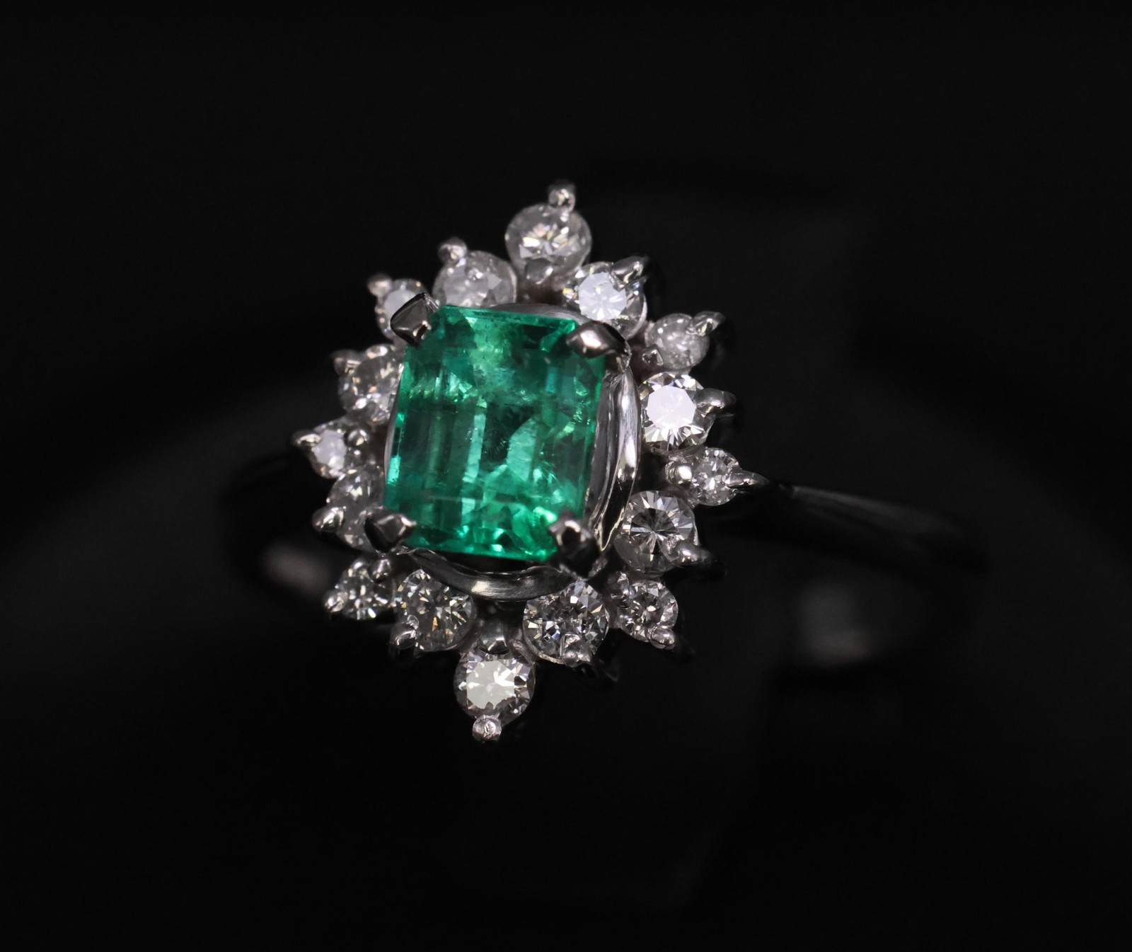 Fine Vintage 0.60ct Colombian Emerald 0.26ct Diamond Platinum Ring Size 4.75