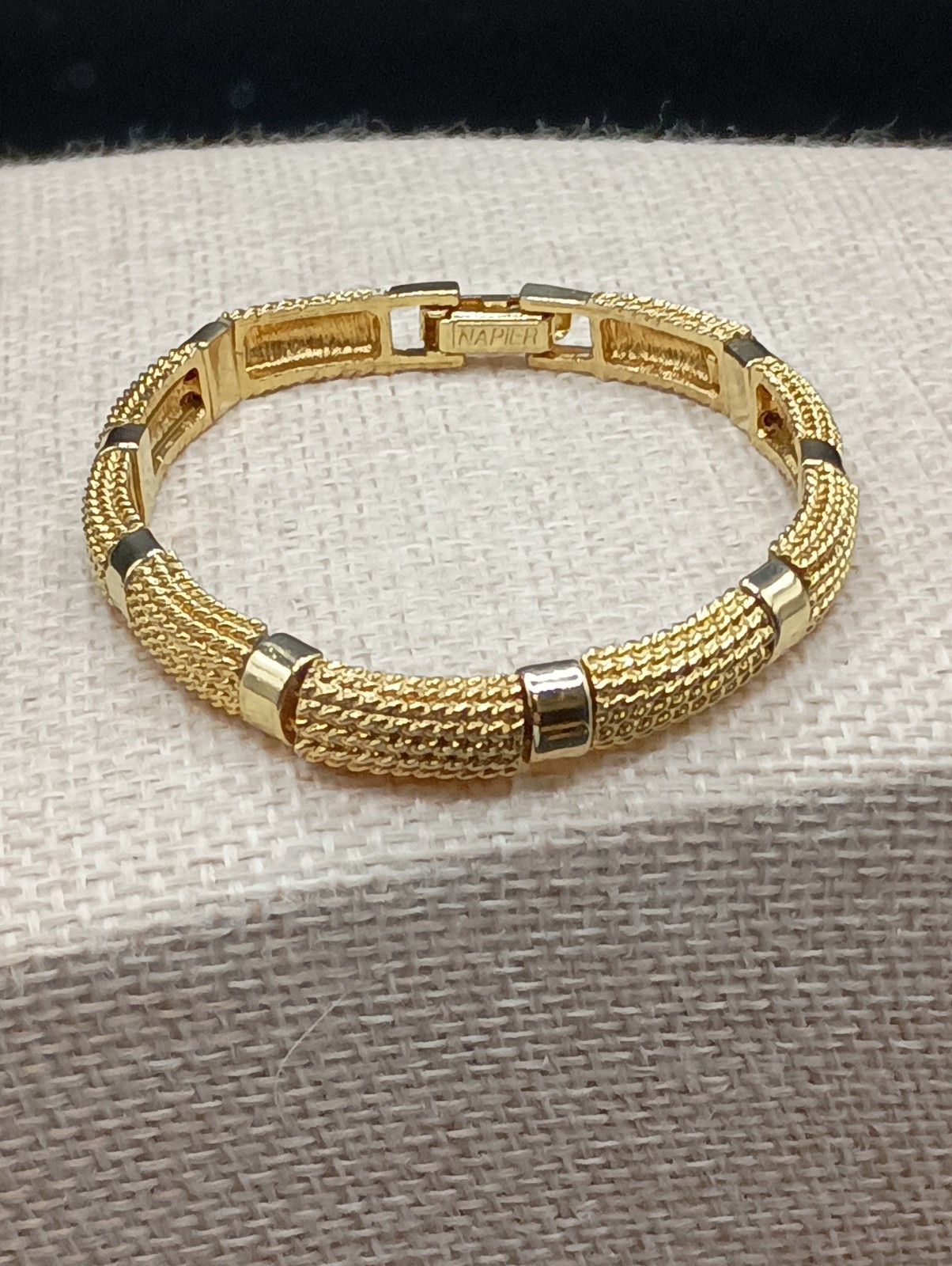 Vintage Napier Gold Tone Mesh Link Bracelet Size 6.75