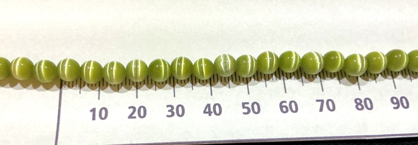 Vintage Lime Green Cats Eye 17” Bead Necklace Stunning!