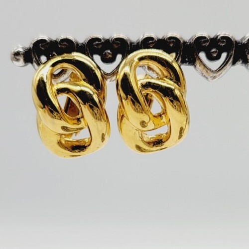 NAPIER Knot Screw Back Clip On Earrings Gold tone .6 in Intertwined Vintage