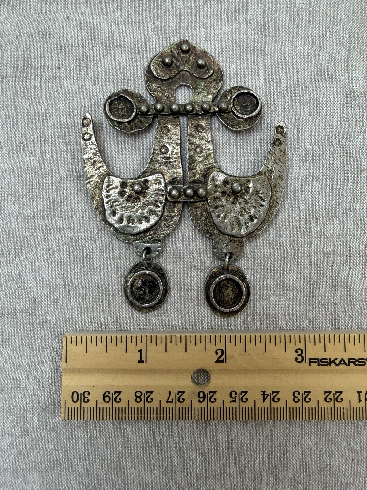 Vtg Face Pendant MCM Modernist Brutalist Sculptural Silver Tone Unsigned