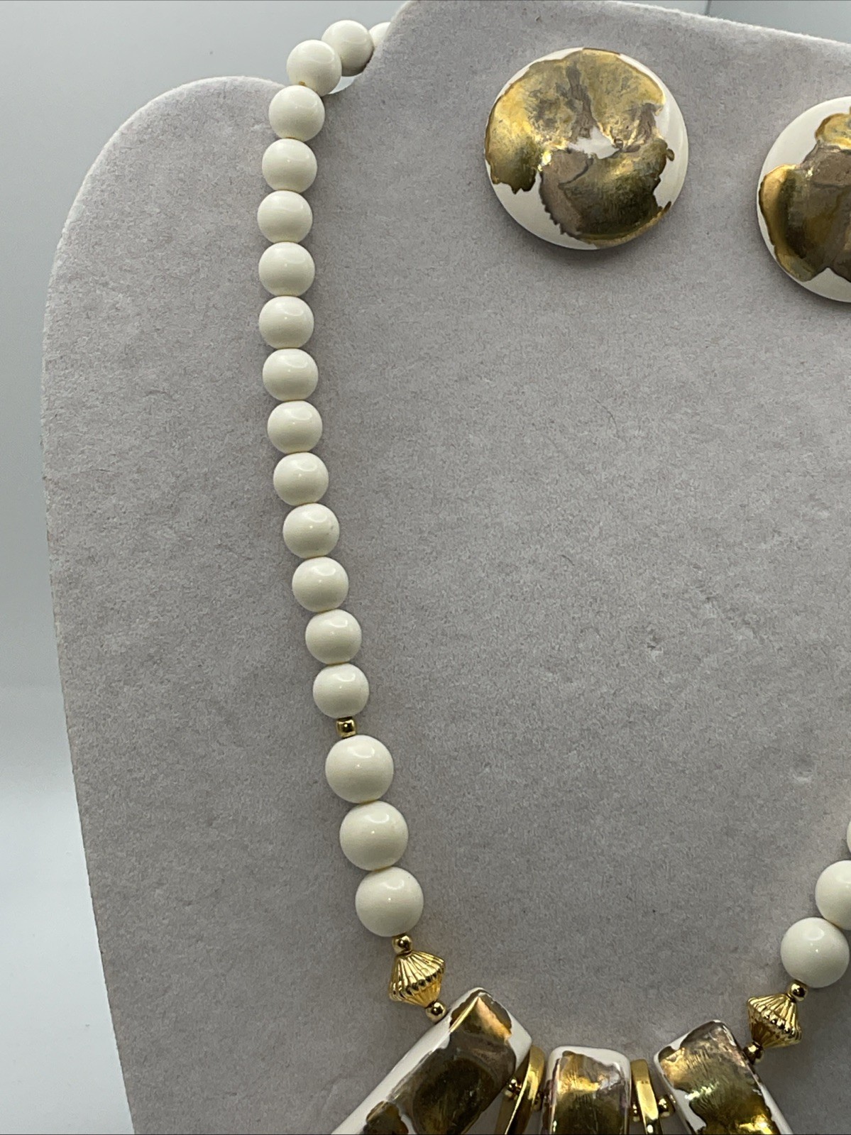 Vintage 60s-80s White & Gold-tone Chunky Bib Necklace/ Earring Set Marked Japan