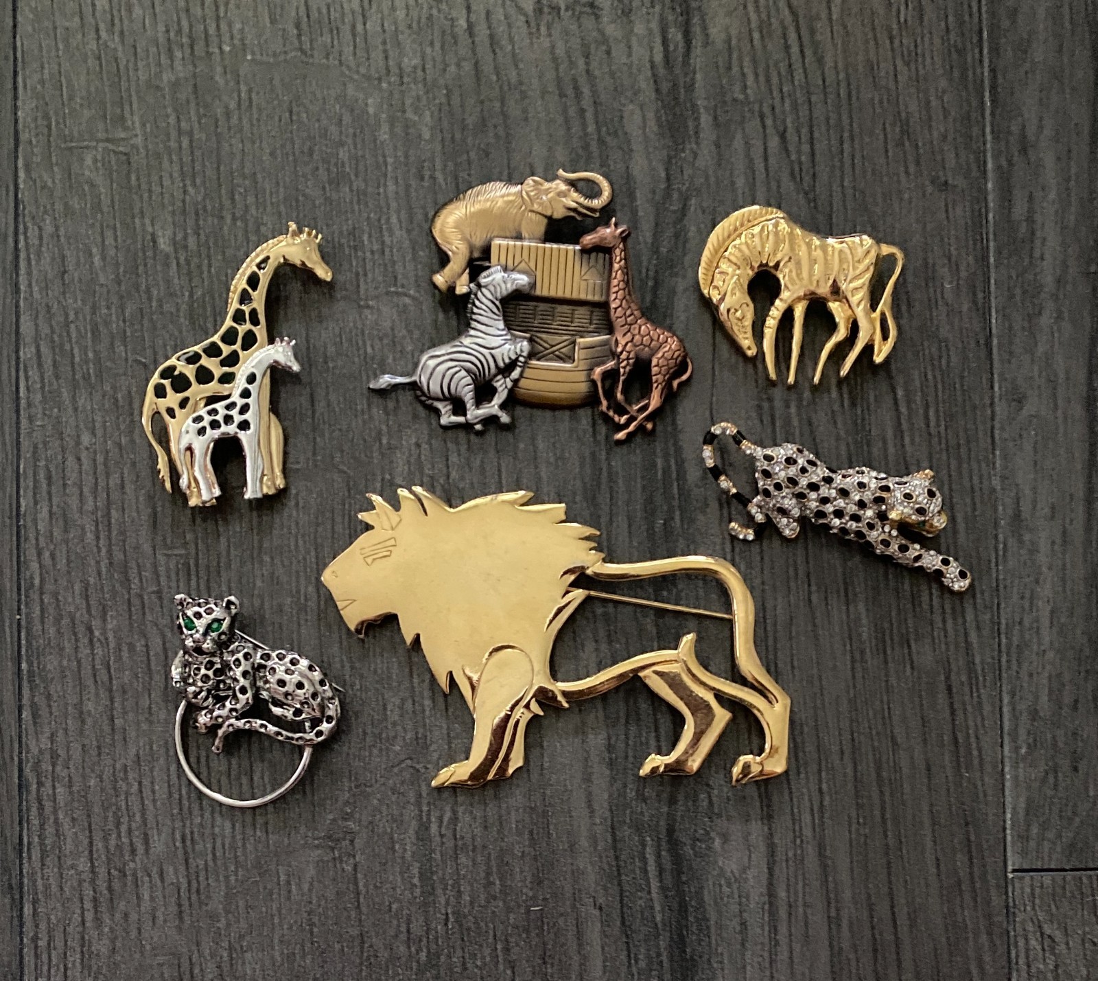6 Vintage To Modern Safari Animal Brooch Lot Lion-Giraffe-Zebra-Leopard-Elephant