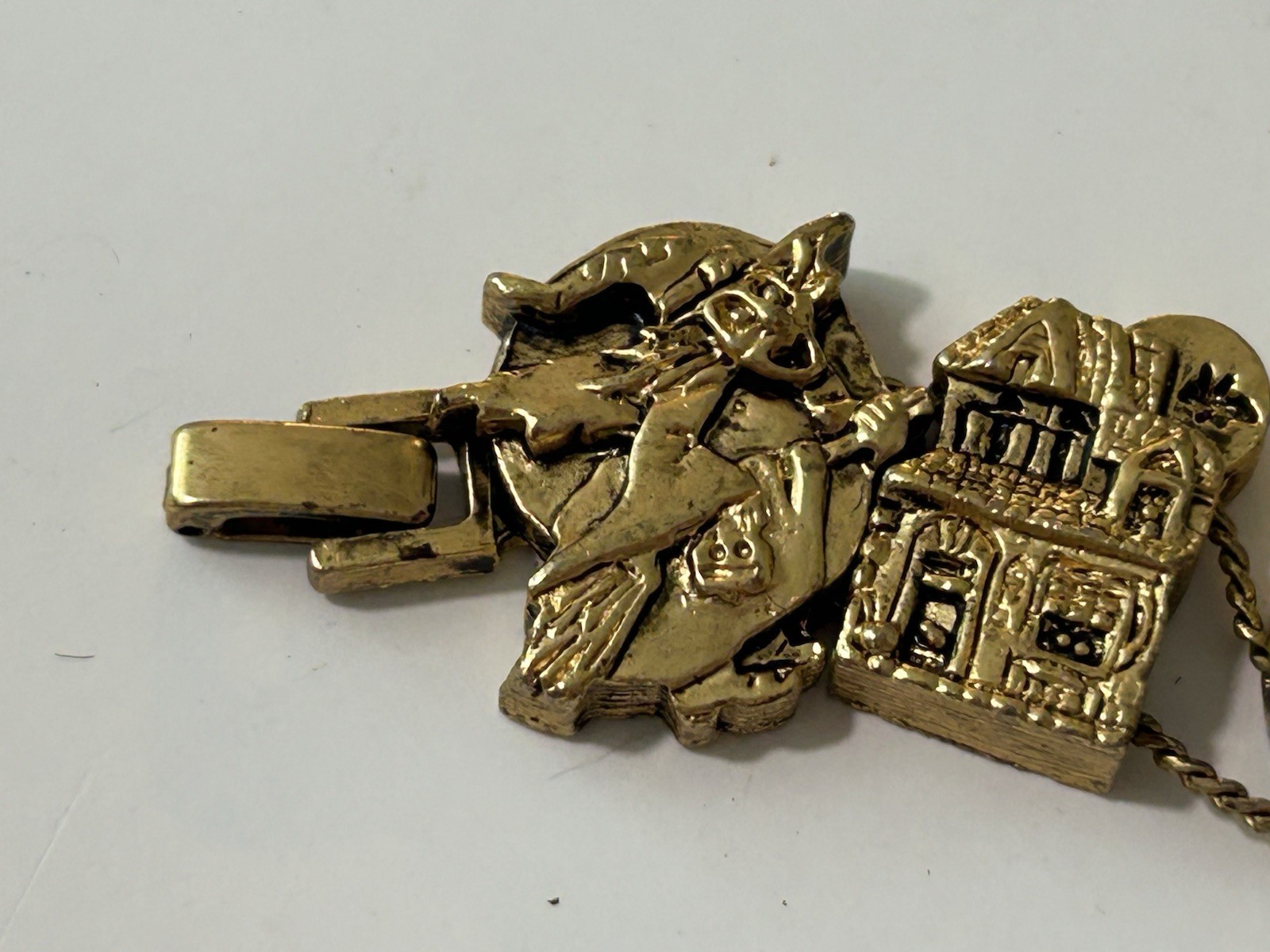 Vintage Halloween Gold Tone Charm Slide Bracelet Witch Pumpkin Haunted House