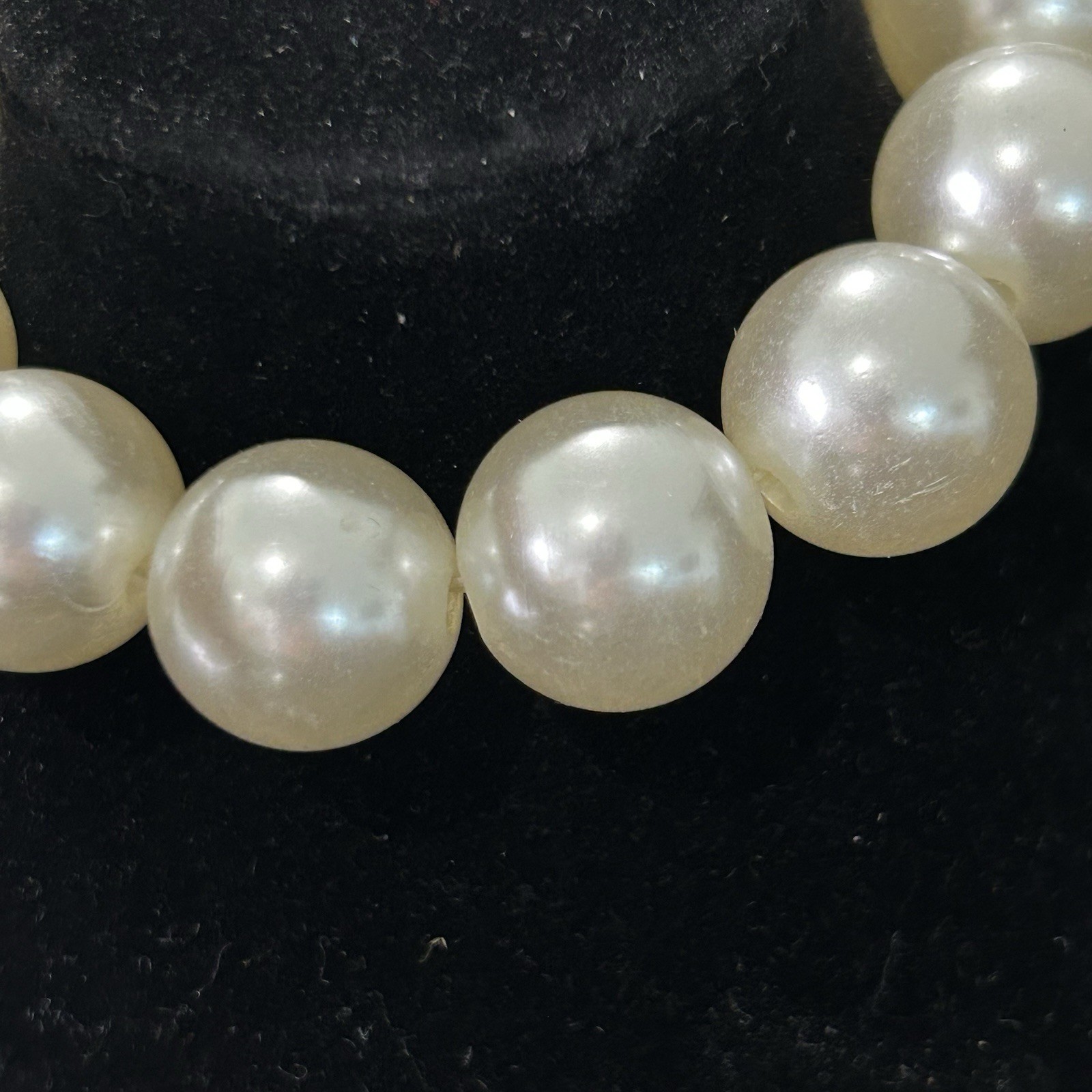Vintage Faux Pearl Beaded Stretch Bracelet 8”