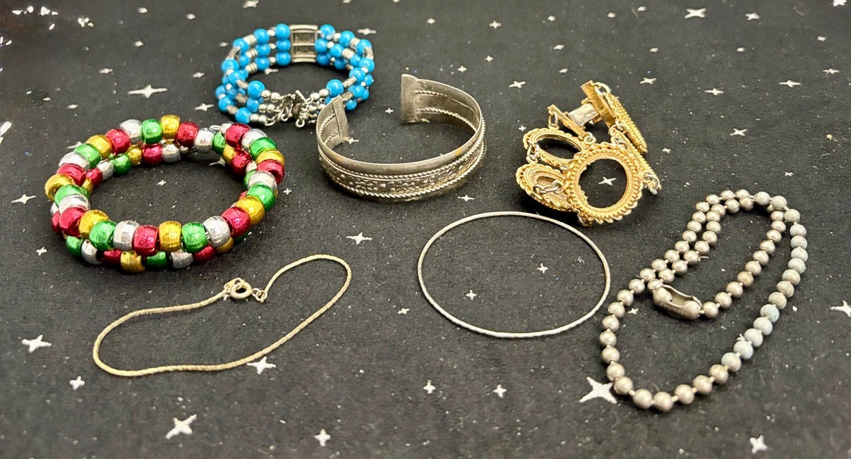 Vintage Bracelets Lot Of 7 Different Kinds & Sizes