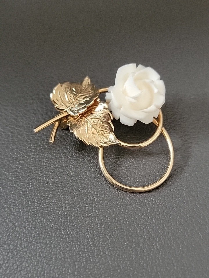 Vintage 1/20 12K Gold Filled Carved Rose Flower Leaf Brooch Pin Signed GF AC