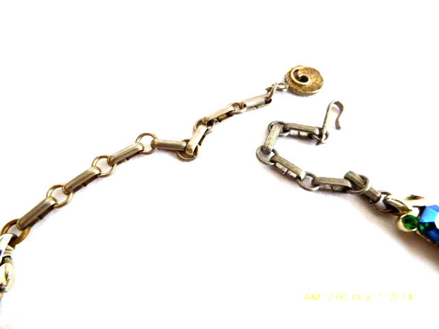 VINTAGE LISNER EMERALD CUT AB BLUE GREEN NECKLACE EARRINGS SET
