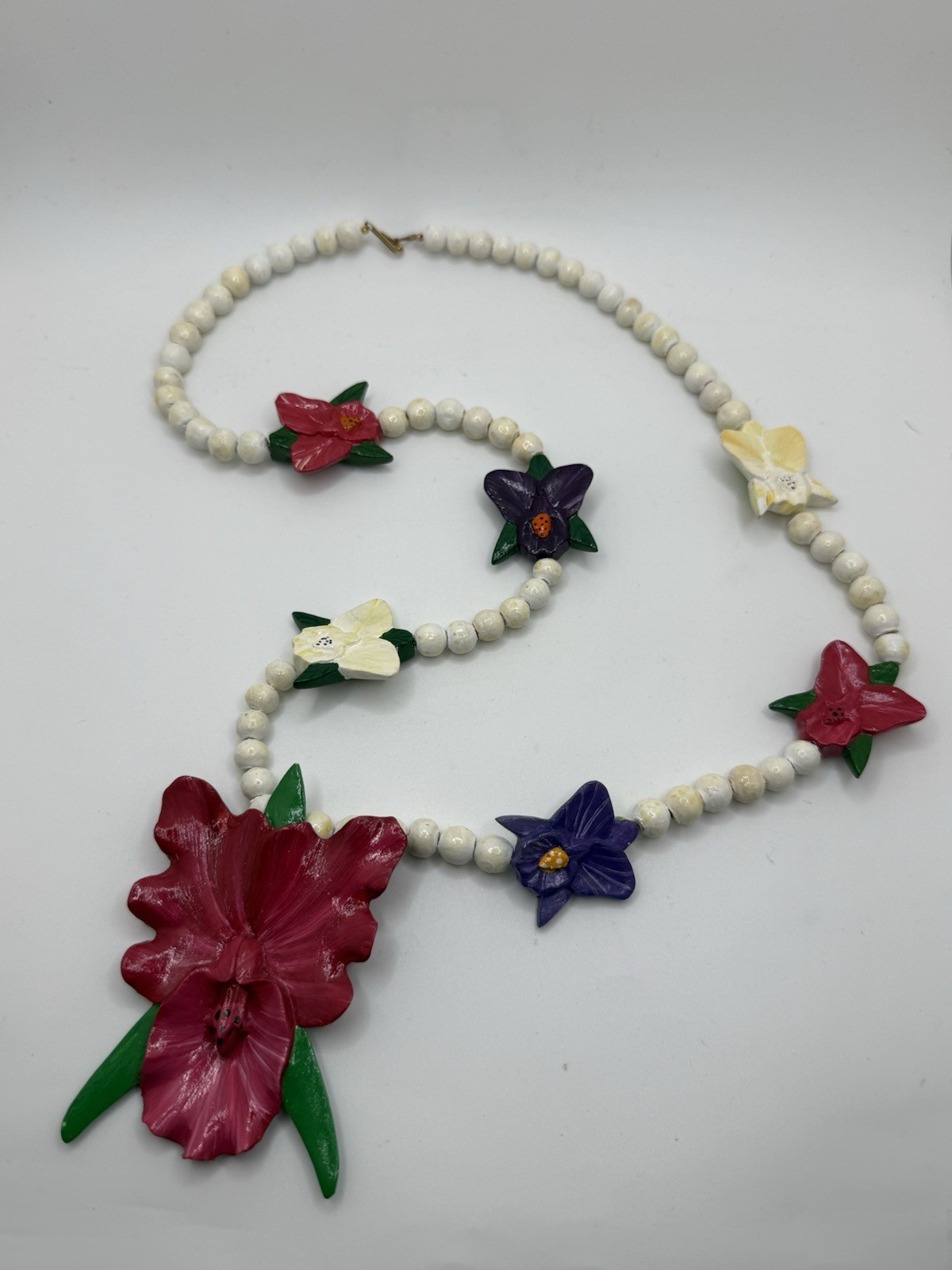 Vintage Hand-Carved Wood Orchid Necklace Tropical Flowers Red Cream Purple
