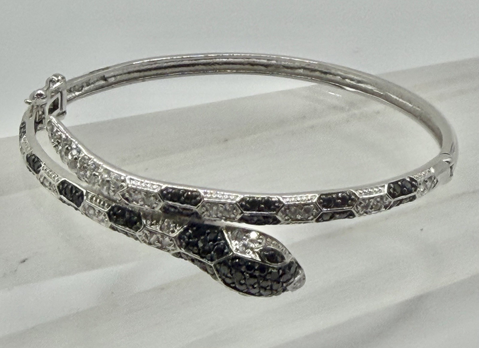 Vintage Black & Clear Crystal Hinged SNAKE Sterling Bangle Bracelet 7 3/4”