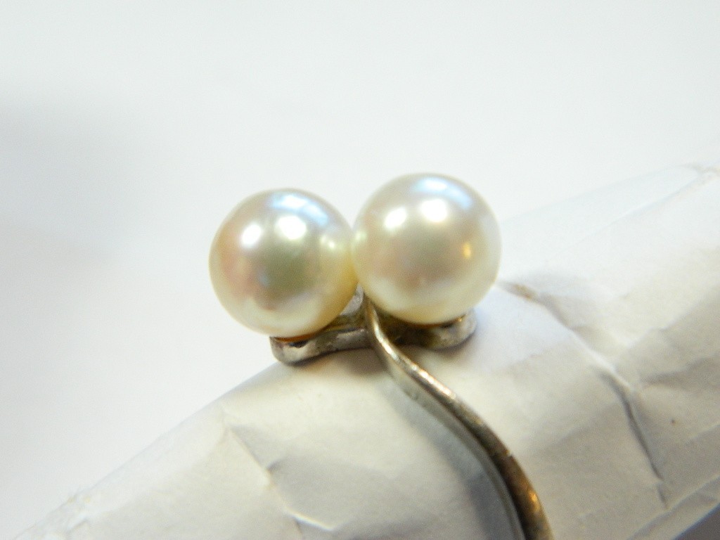 Mikimoto 14K White Gold Two 7mm Pearl Ring Japanese Cultured Size 7