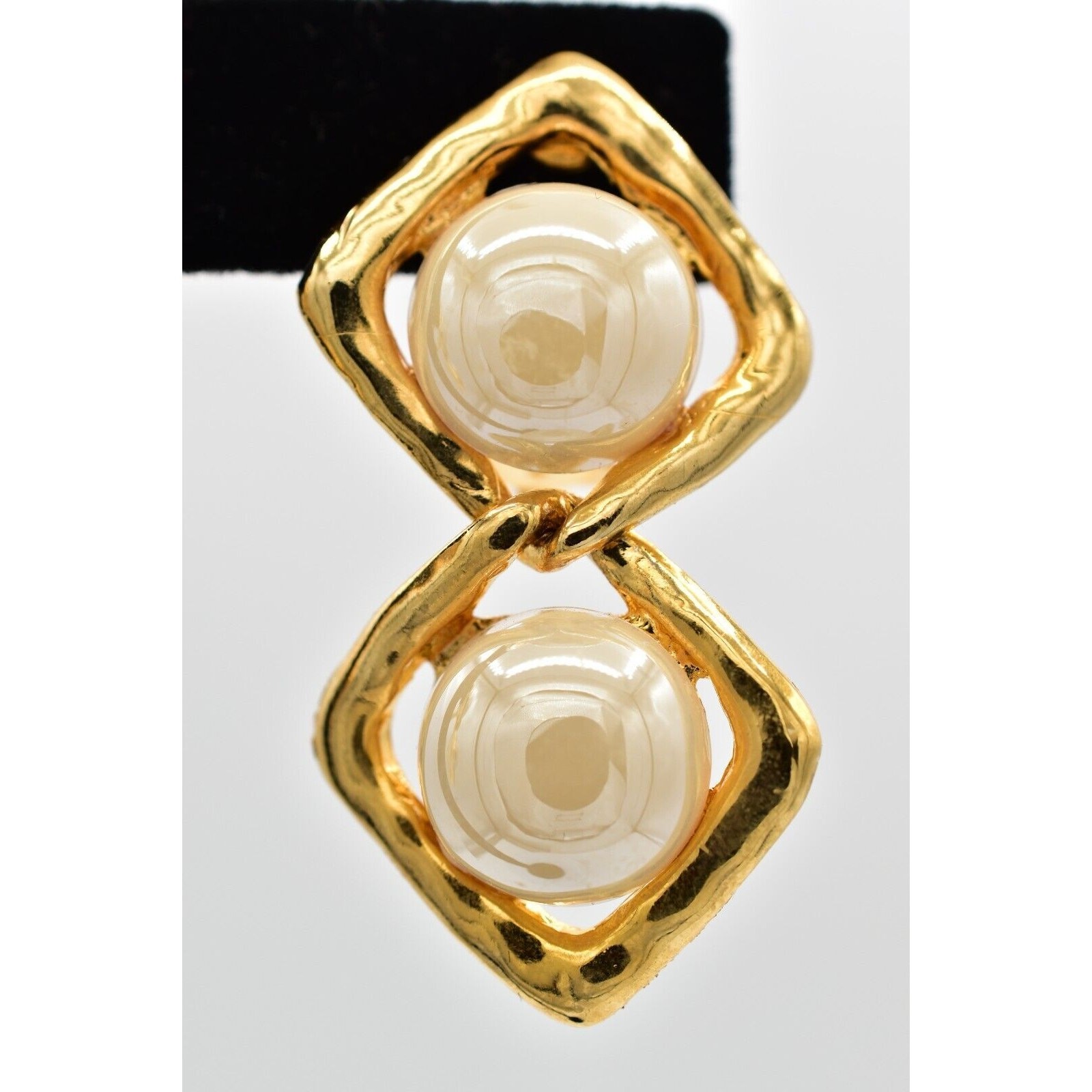 Vintage Dangle Clip Earrings faux Pearl Drop Gold Tone Chunky Shiny 1980s BinAK