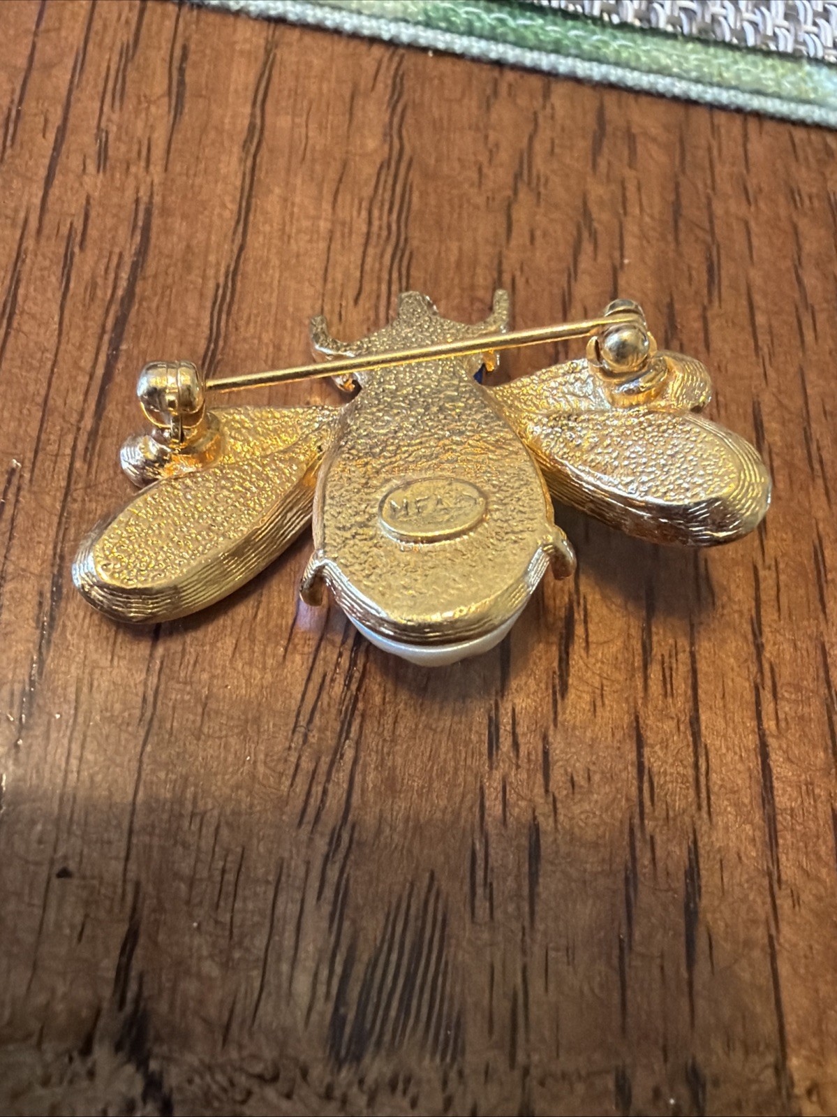 Vintage MFA Gold Tone Enamel Bee Brooch Gripoix Style Glass Cabochon Faux Pearl