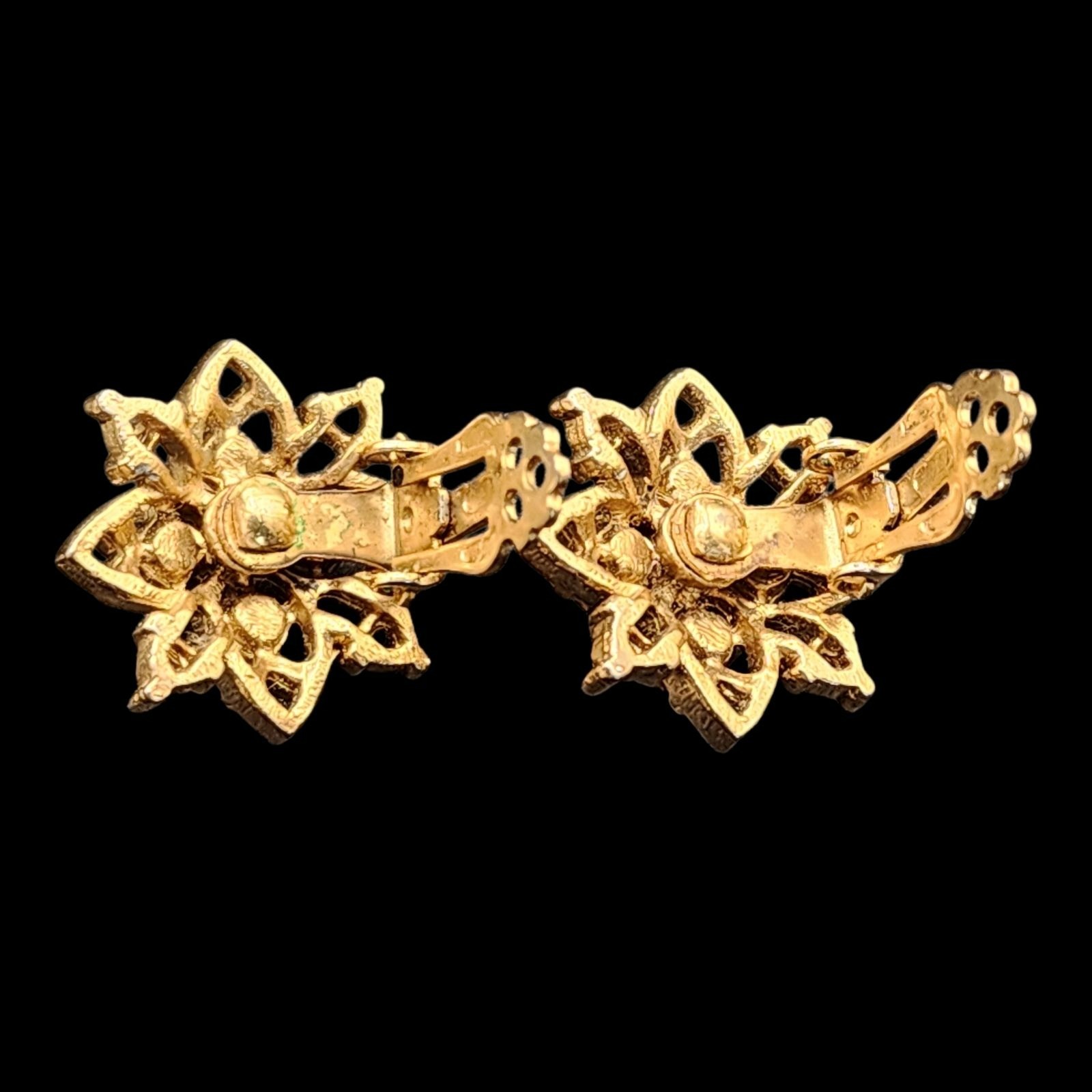 Vtg 1950s Gold-Tone Clip-On Earrings With Amber & Brown Rhinestone Flower Design