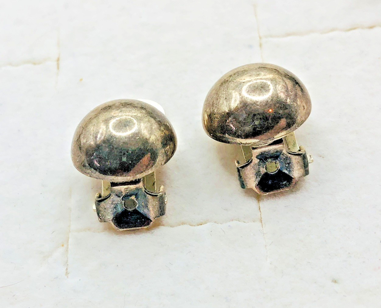 15 Pairs Vintage Sterling Silver Earrings 10 for Pierced Ears, 5 Other 64 Grams.