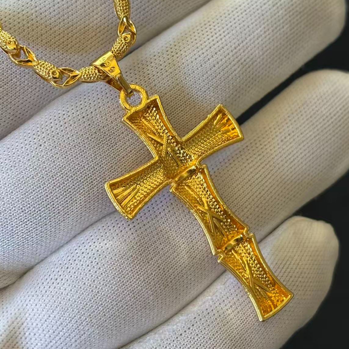 Golden Cross Pendant Necklace Gold-plated (NOT SURE) marked ‘999’, 18.5 in