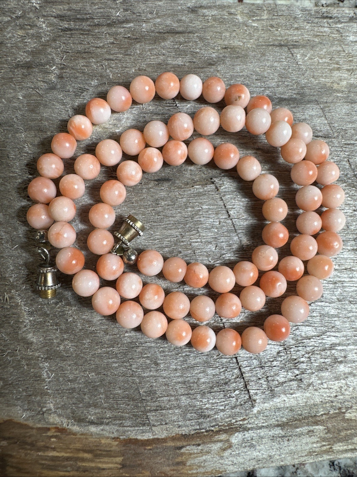 Vintage Angel Skin Salmon Coral Beaded Necklace 5mm 18gr 17”￼