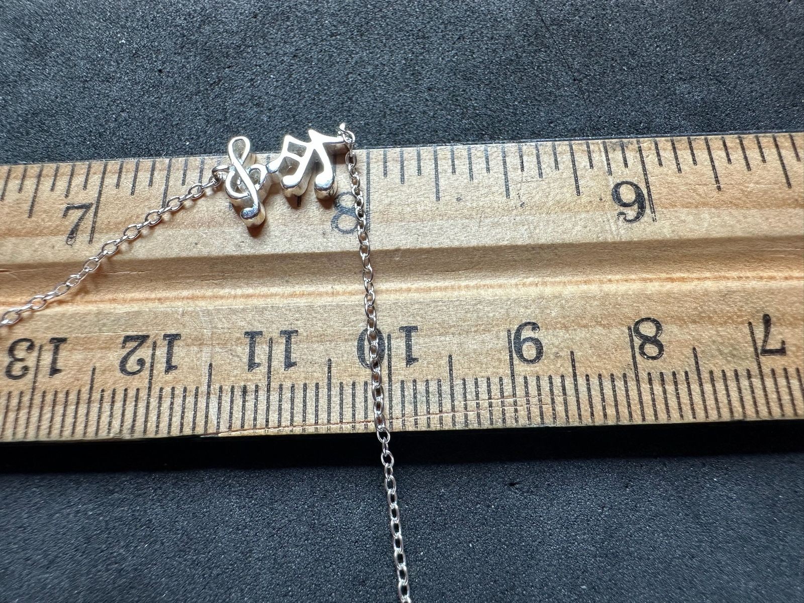 1.60g Vintage Sterling Silver 925 Musical Notes Pendant Oval Necklace 18 in M