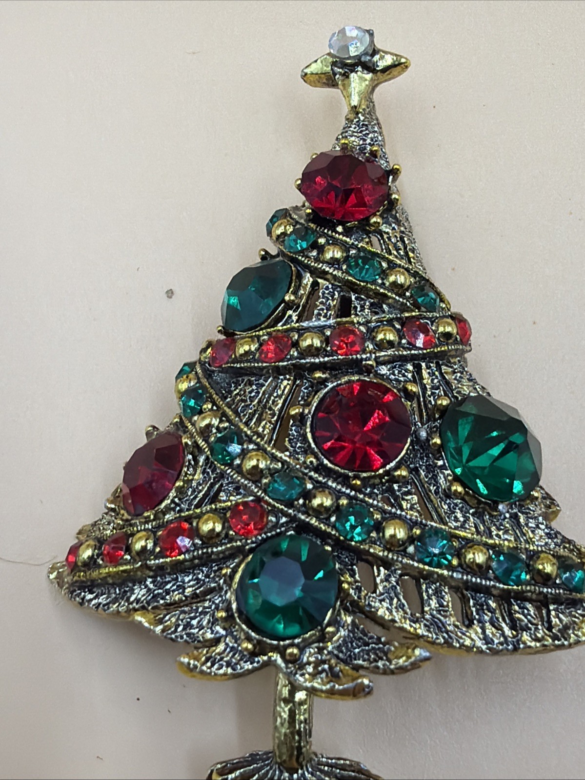 Vintage Hollycraft Christmas tree red green brooch pin collectible Signed