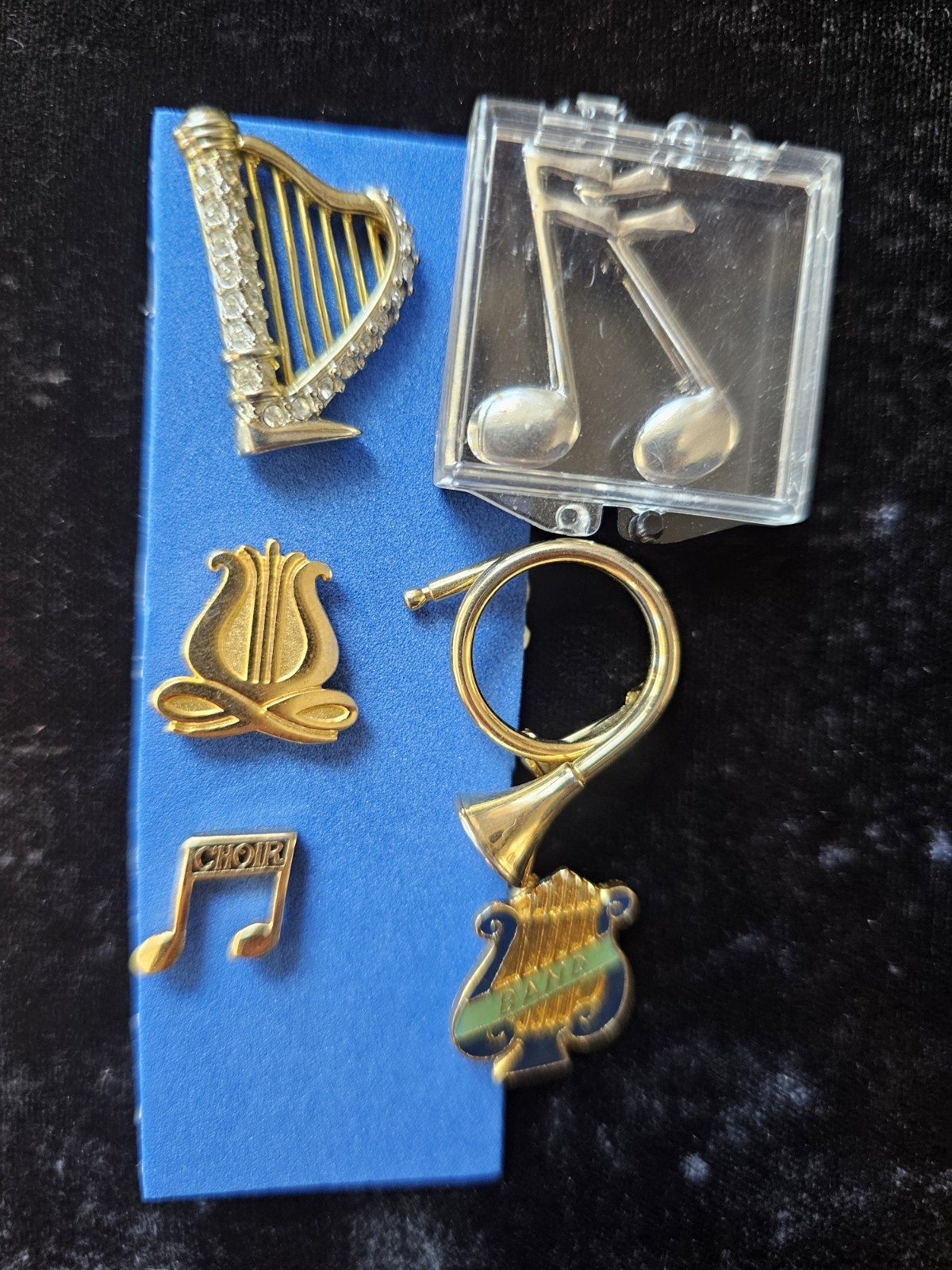 Vtg 7p Lot Of Pins Band Music Notes Enamel Mixed Metals Instruments Harp Horn